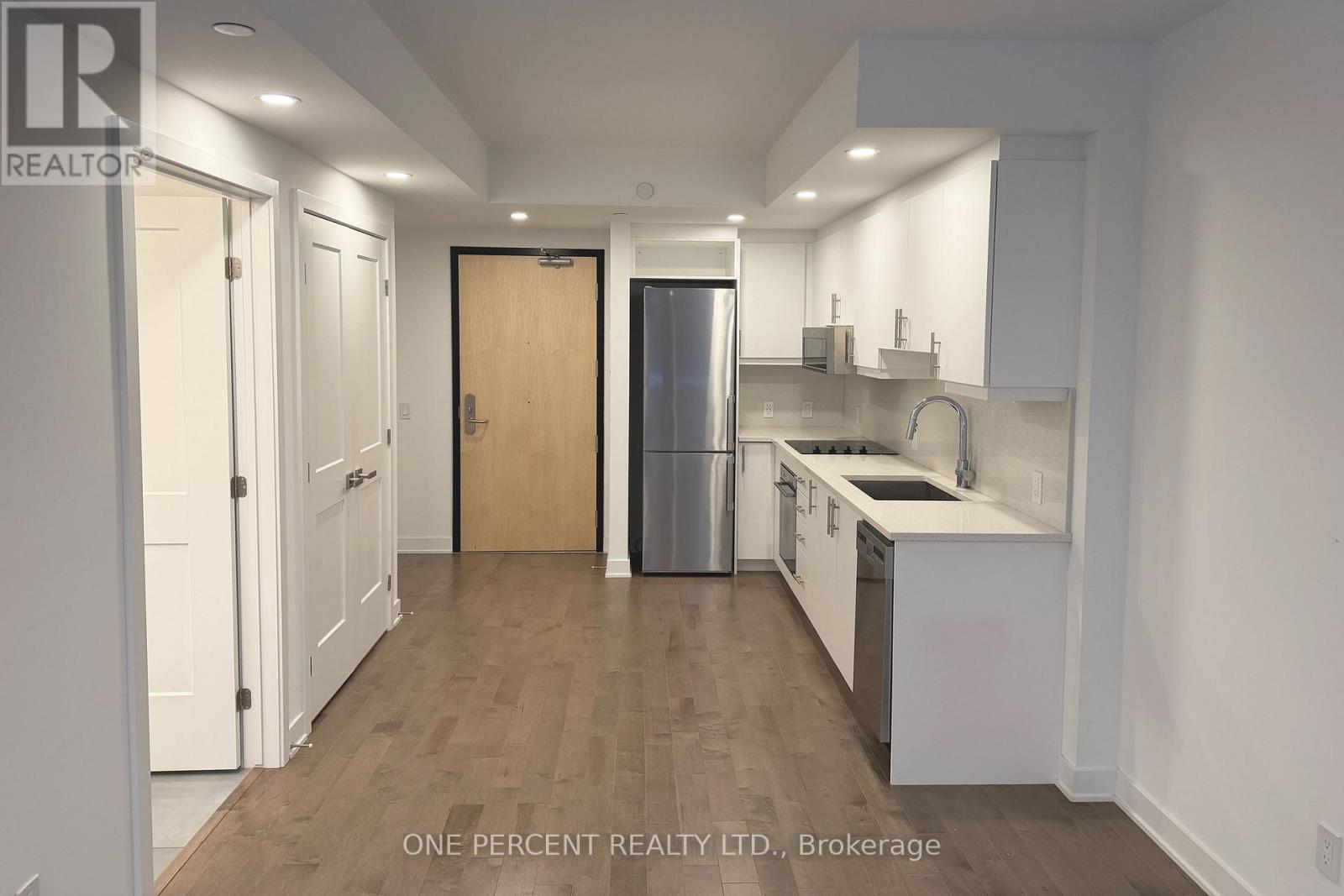 410 - 340 Queen Street