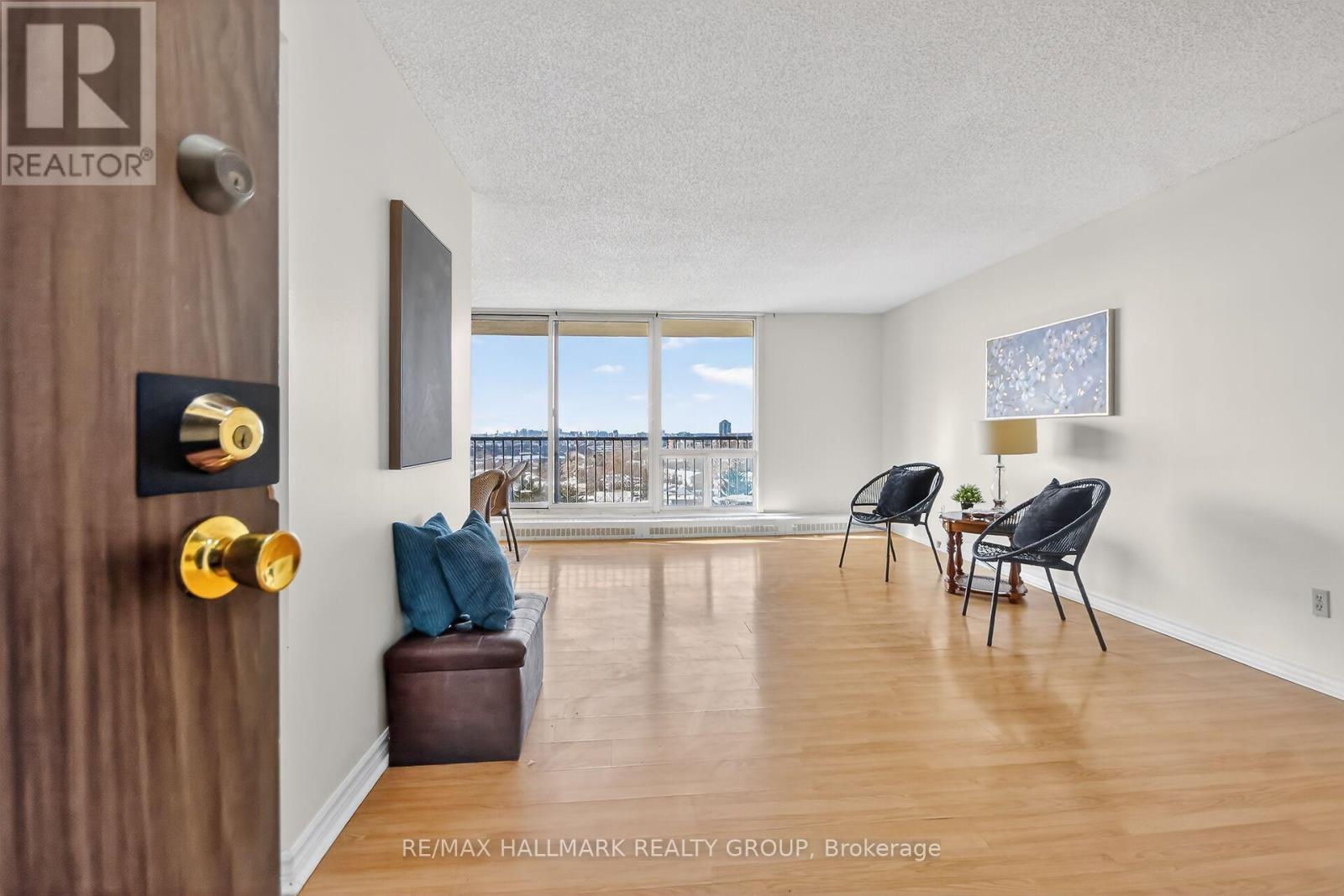 1001 - 665 Bathgate Drive