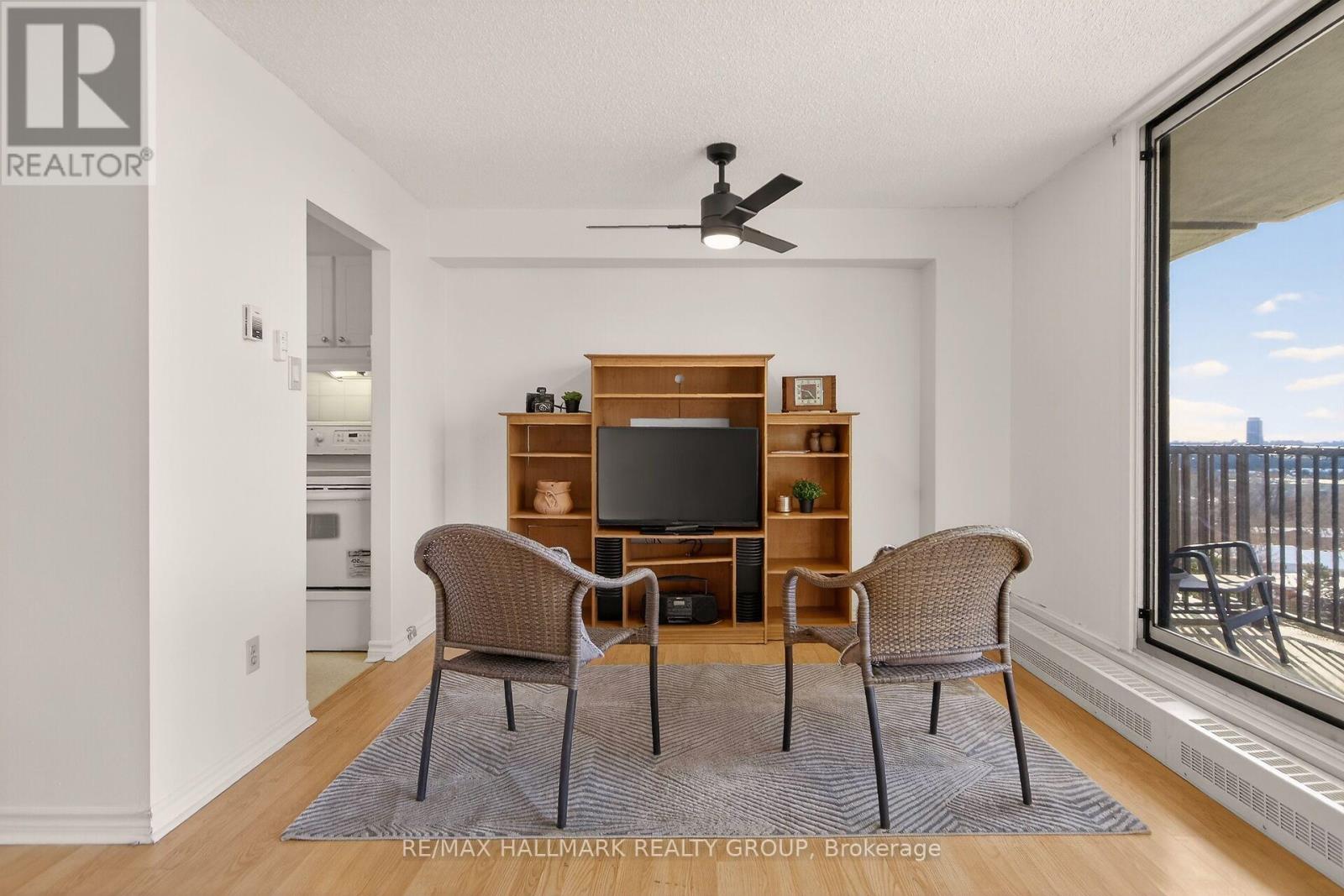 1001 - 665 Bathgate Drive