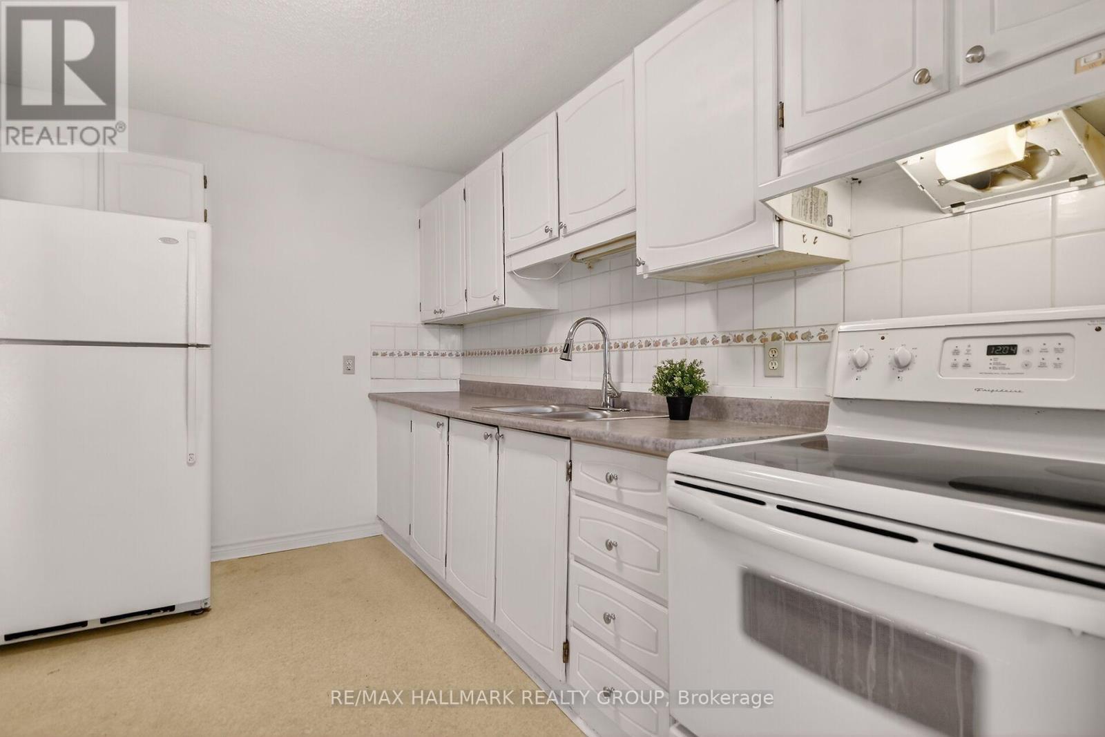 1001 - 665 Bathgate Drive