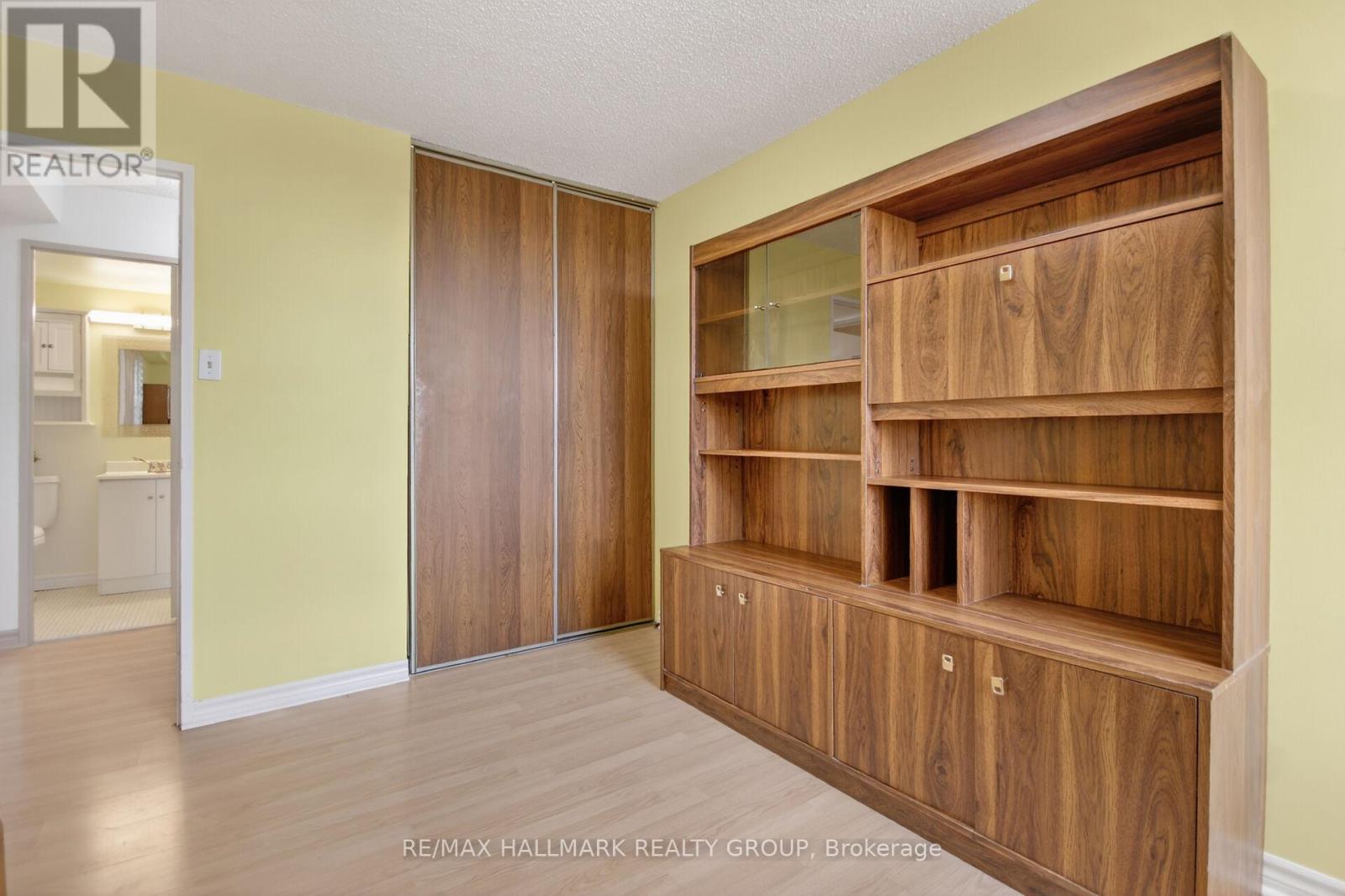 1001 - 665 Bathgate Drive