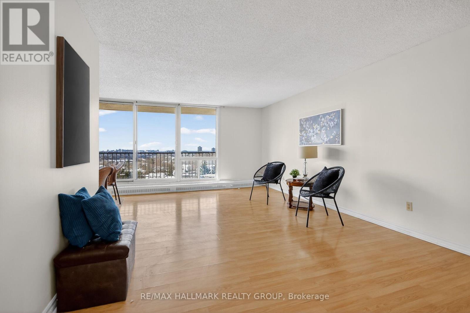 1001 - 665 Bathgate Drive