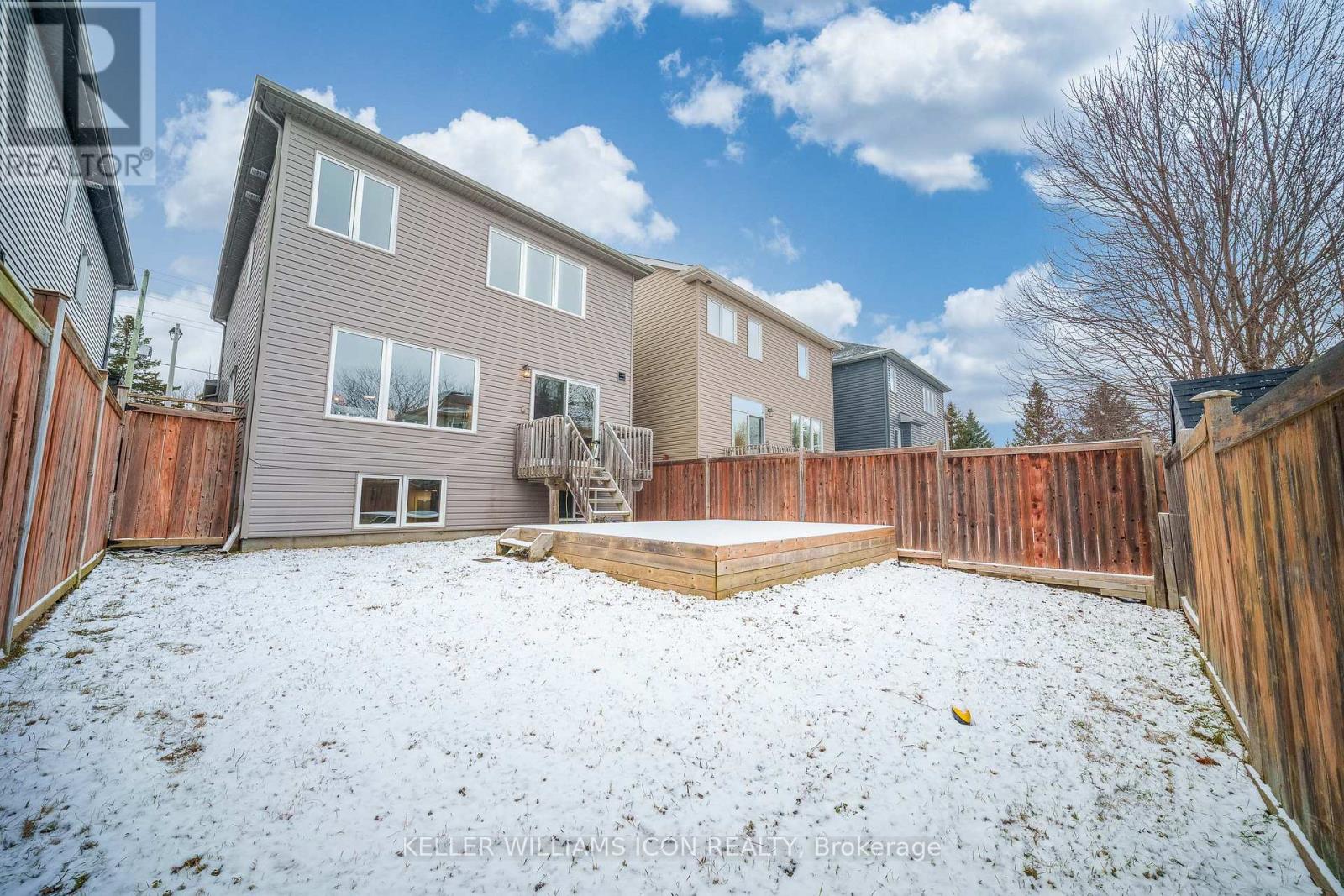 3491 Woodroffe Avenue