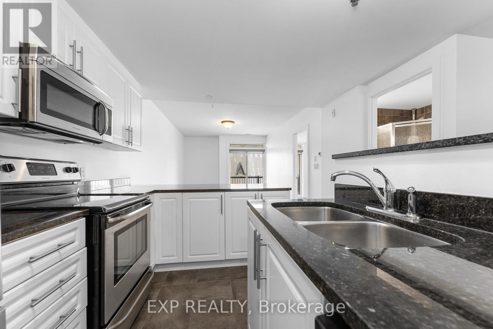 403 - 456 King Edward Avenue