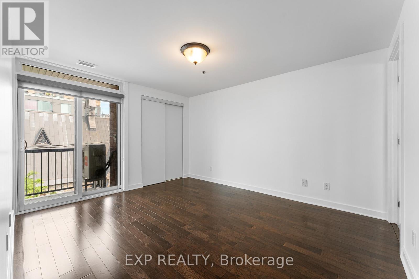 403 - 456 King Edward Avenue