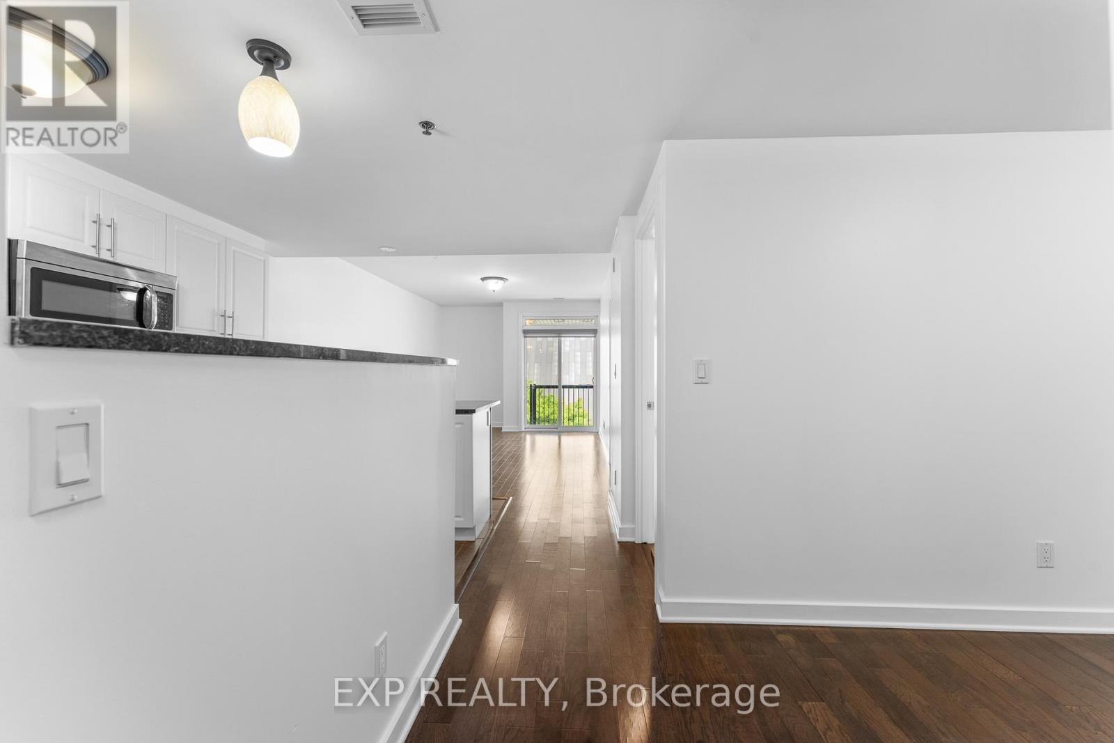 403 - 456 King Edward Avenue