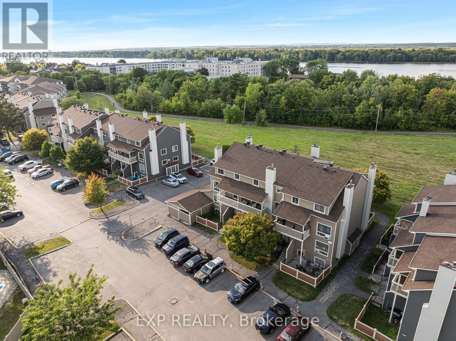 77b - 754 St. Andre Drive