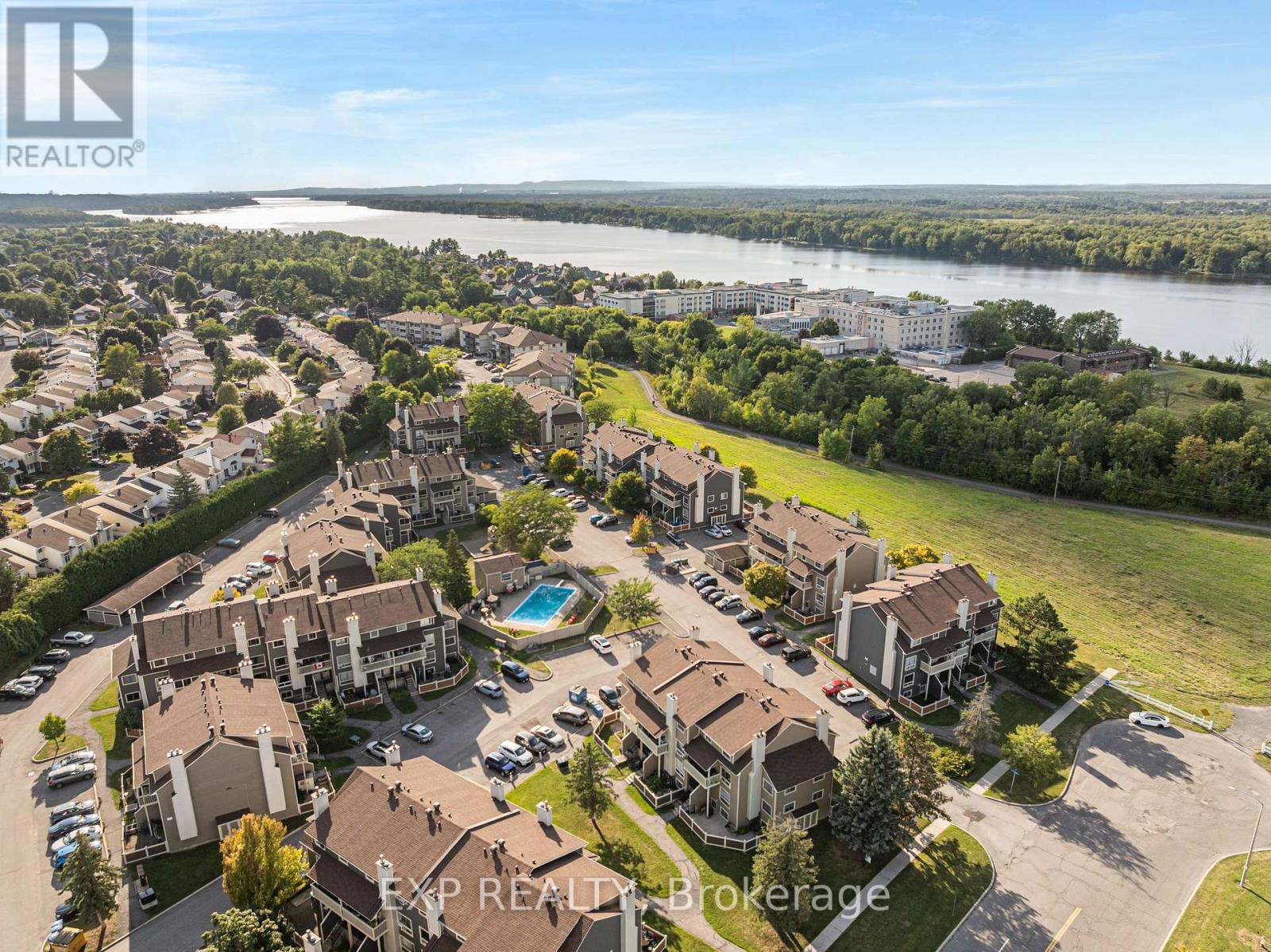 77b - 754 St. Andre Drive