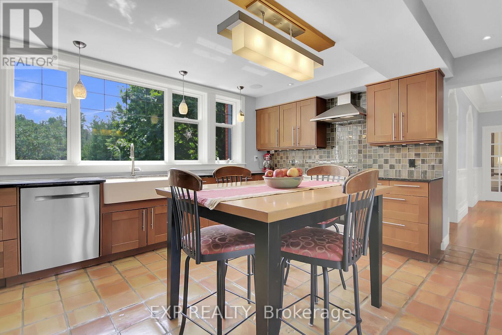 3554 Vaughan Side Road