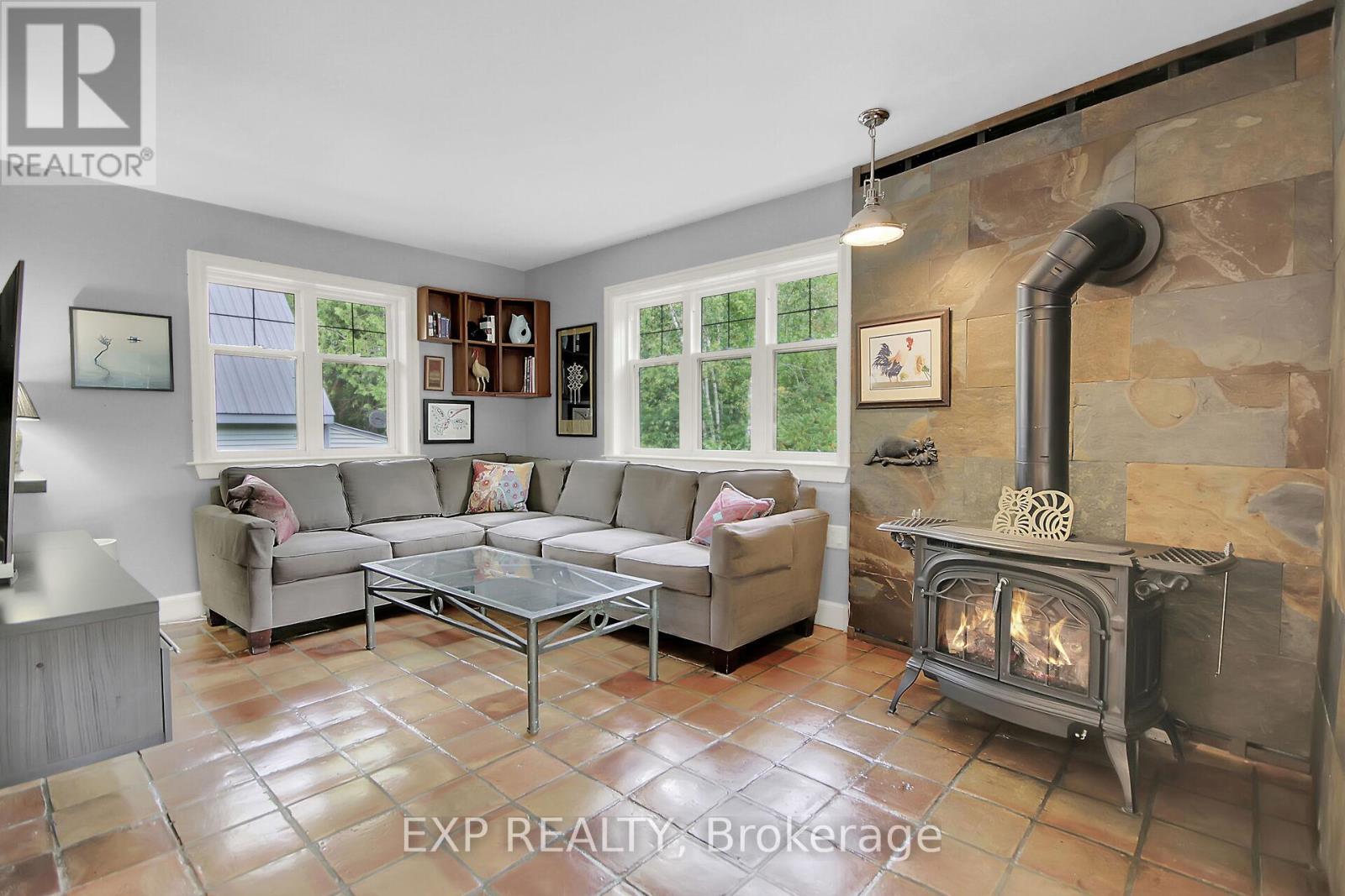 3554 Vaughan Side Road