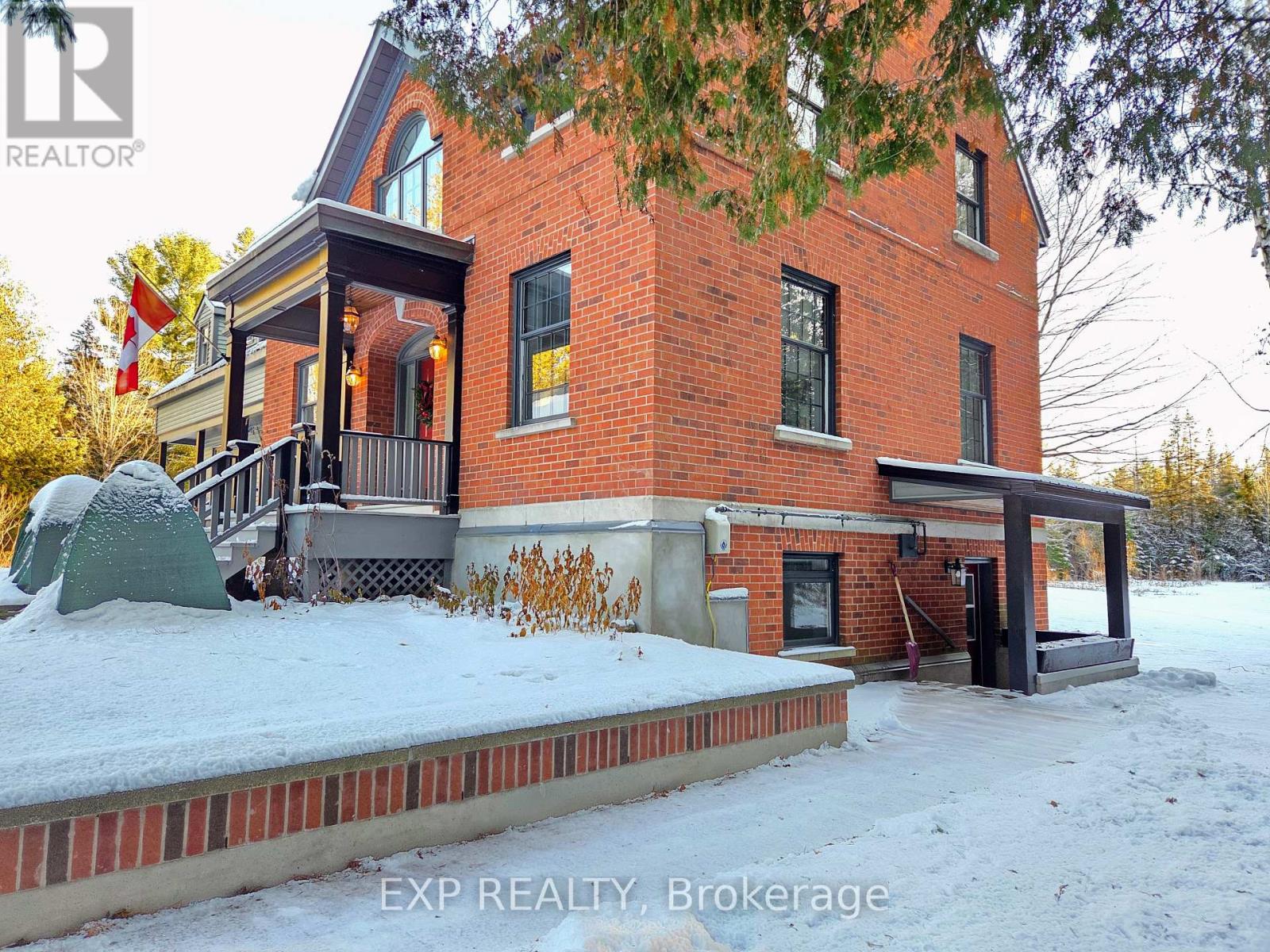 3554 Vaughan Side Road