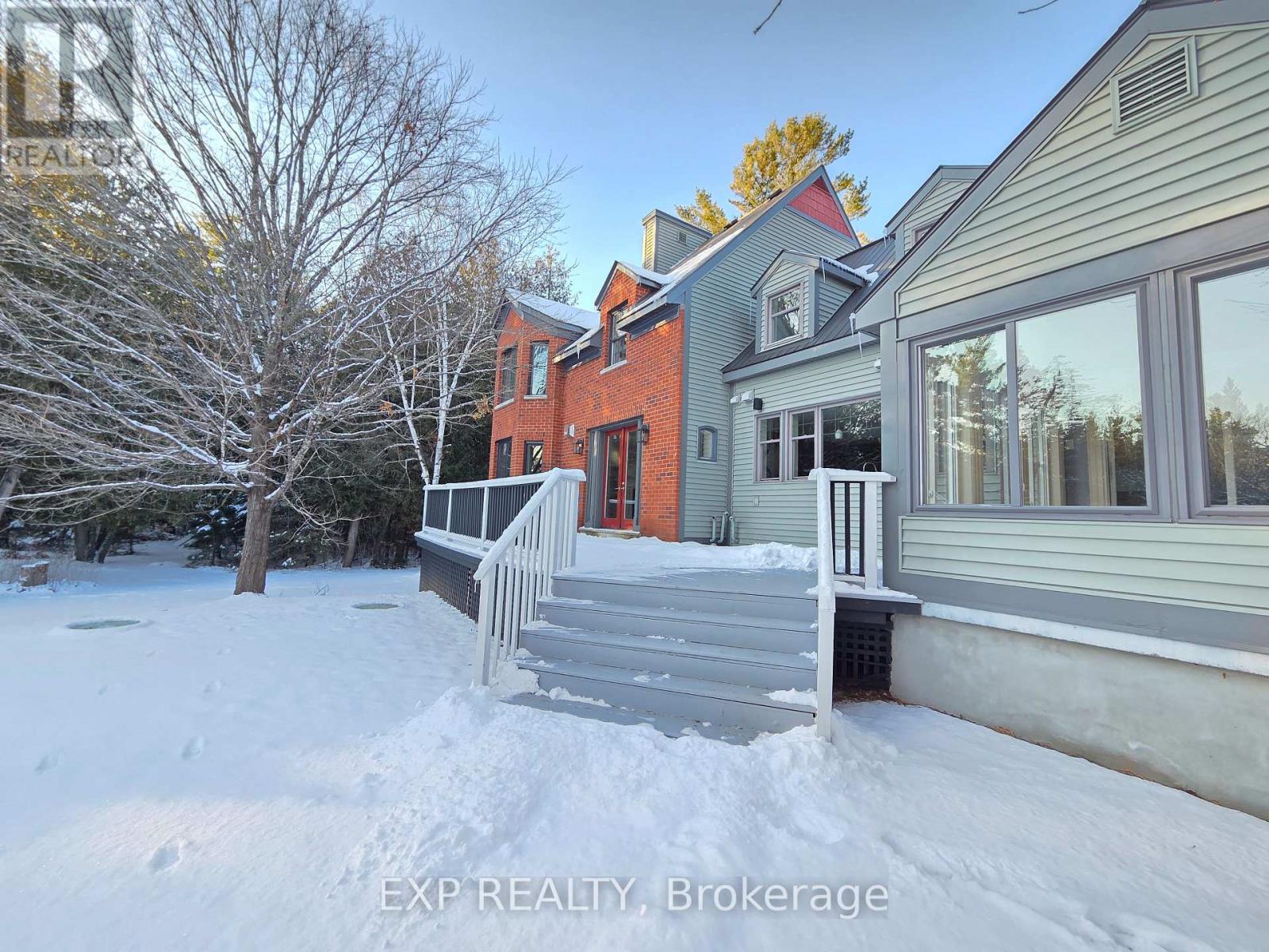 3554 Vaughan Side Road