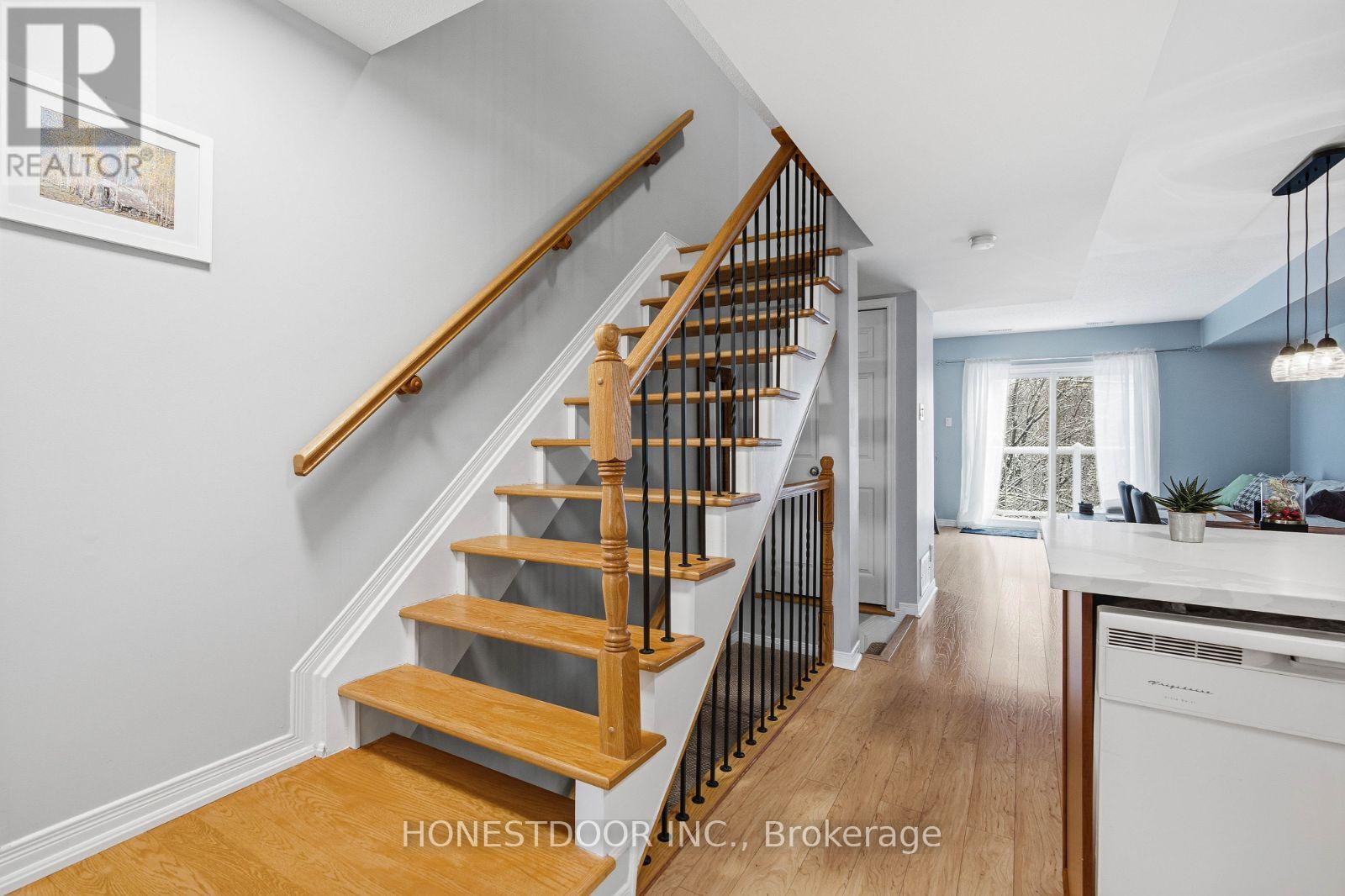 81 Strathaven Private