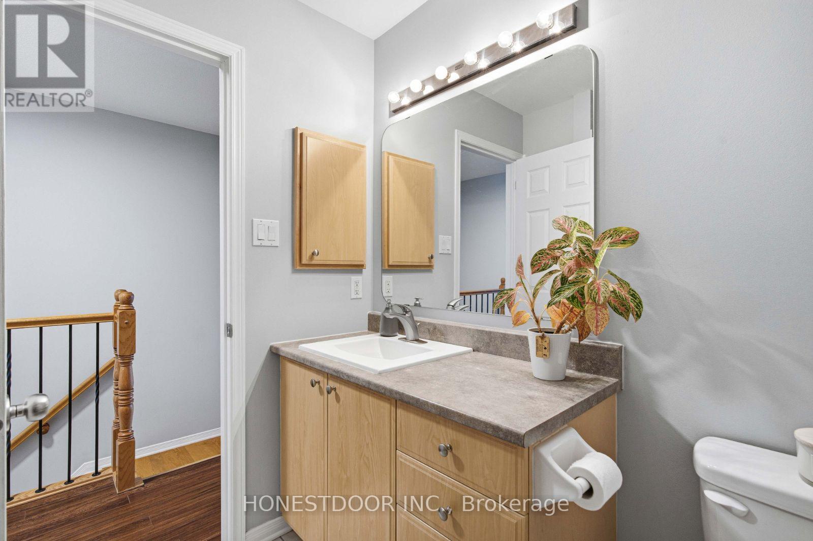 81 Strathaven Private