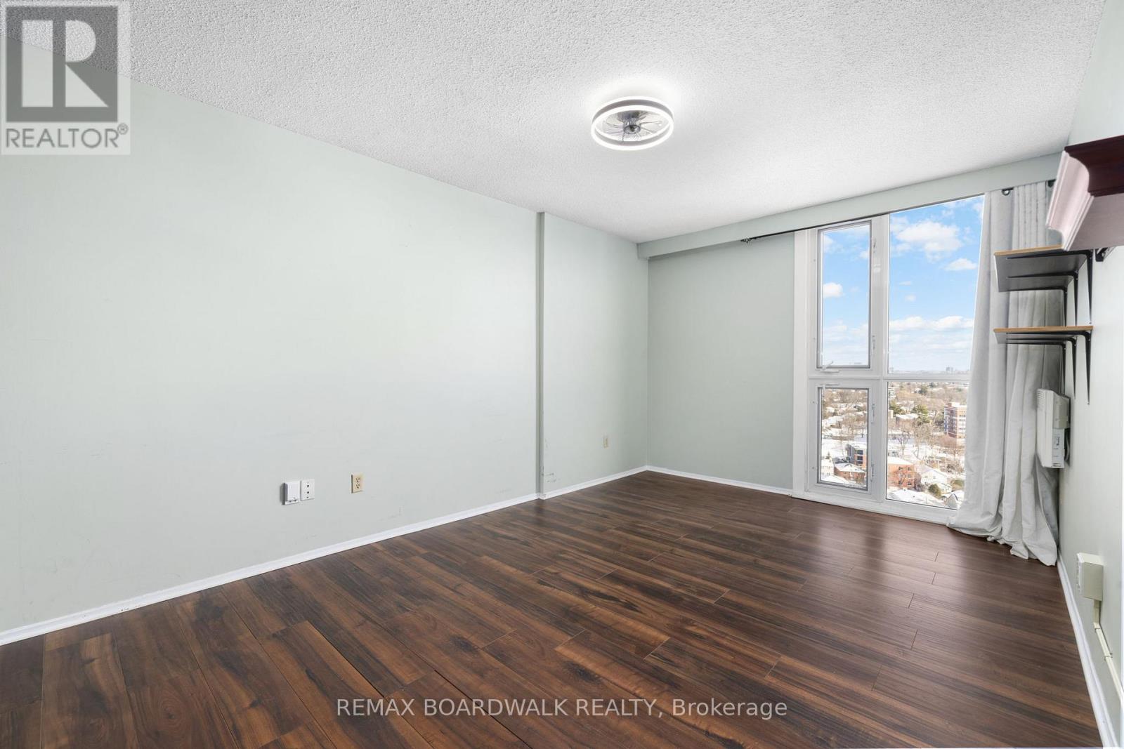 2305 - 1025 Richmond Road