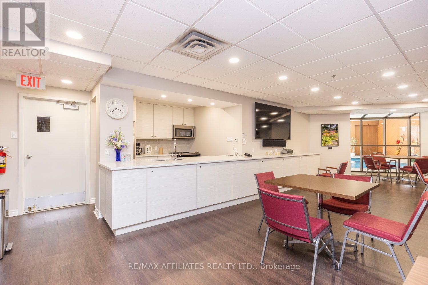 2305 - 1025 Richmond Road