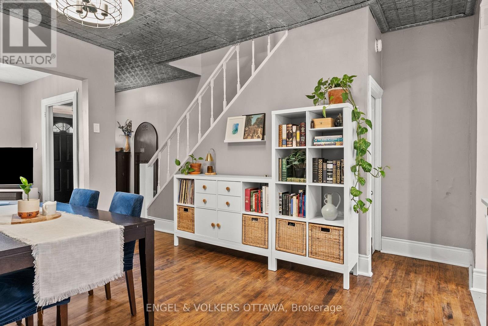 421 Arlington Avenue