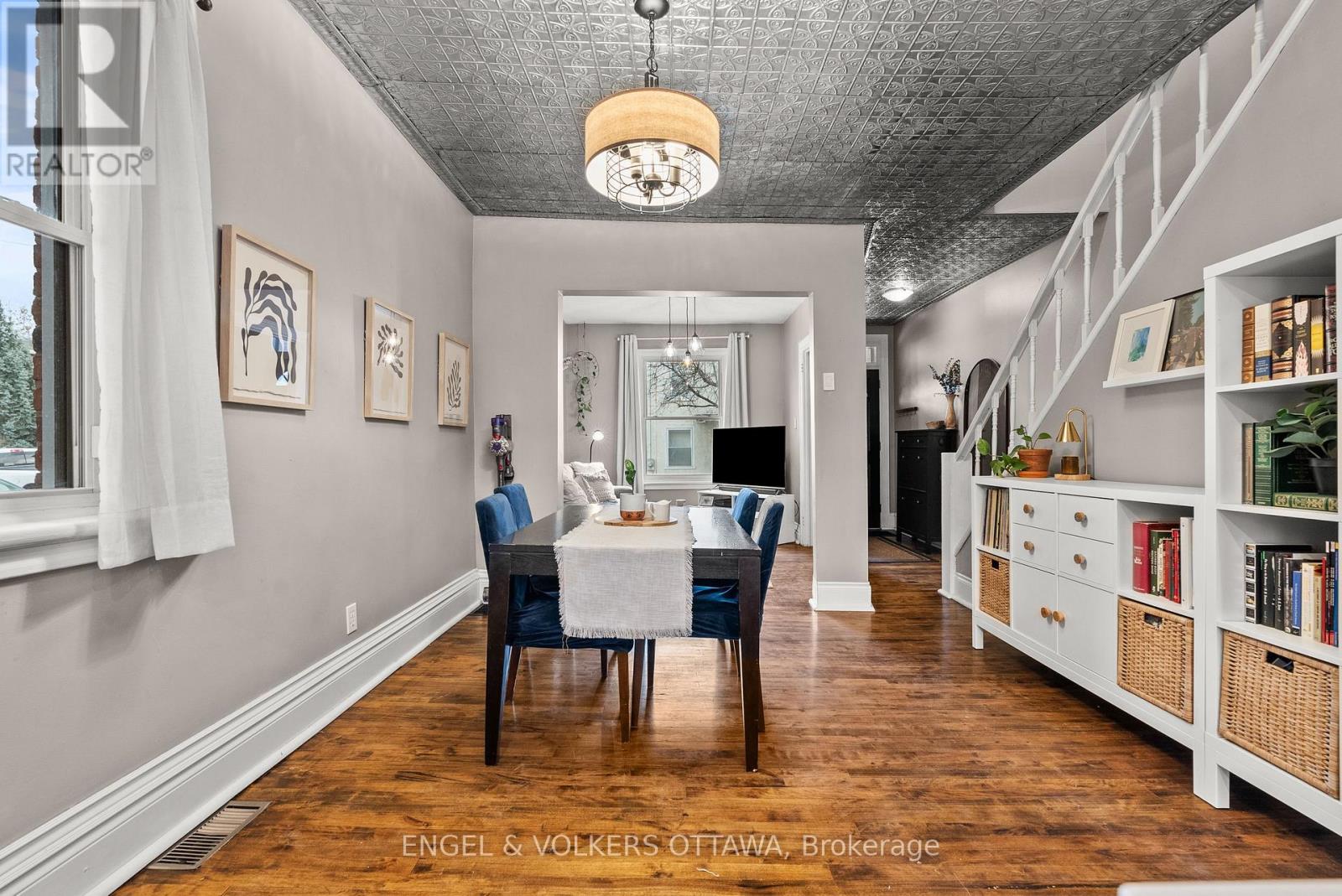 421 Arlington Avenue