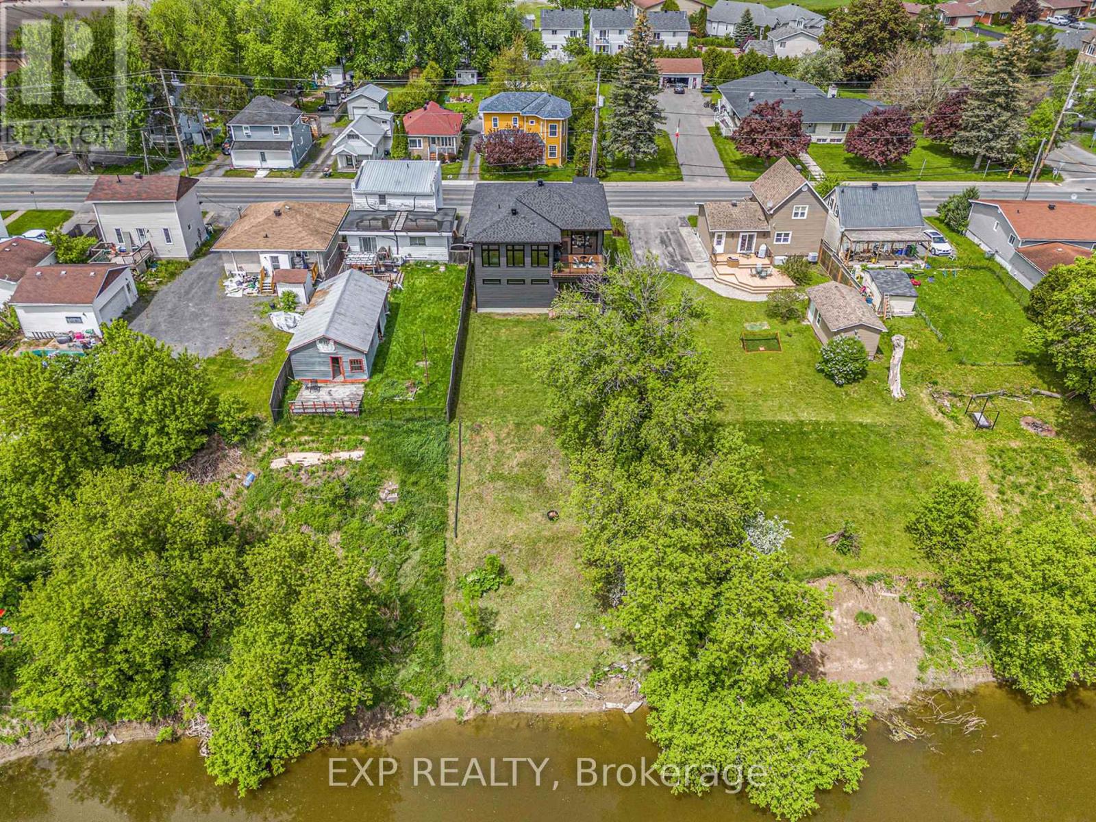 1056 Notre Dame Street