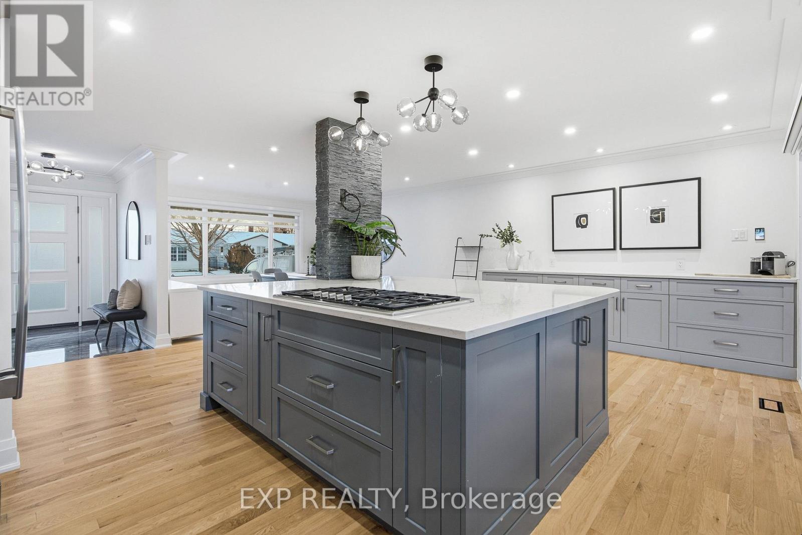 2159 Fillmore Crescent