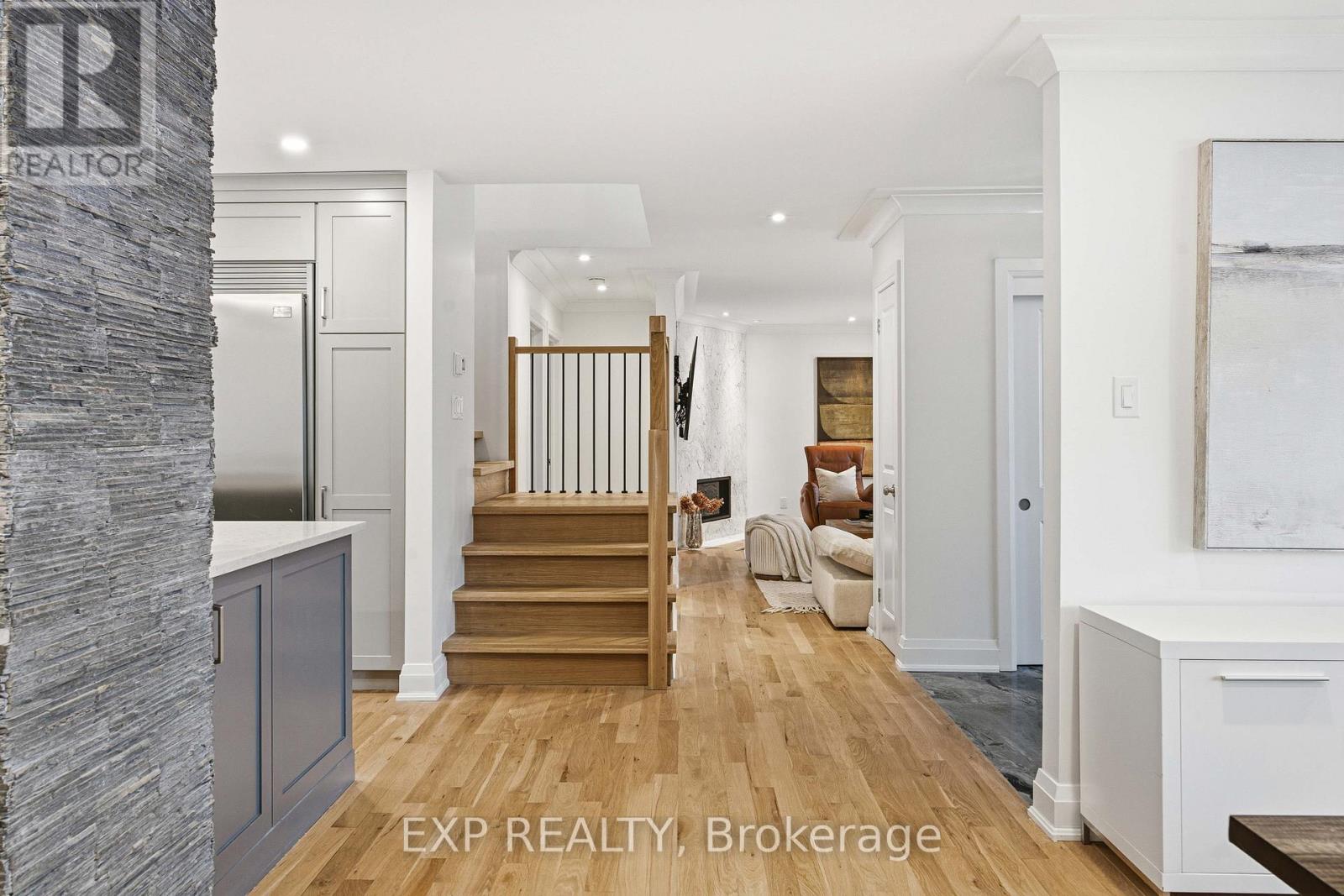 2159 Fillmore Crescent