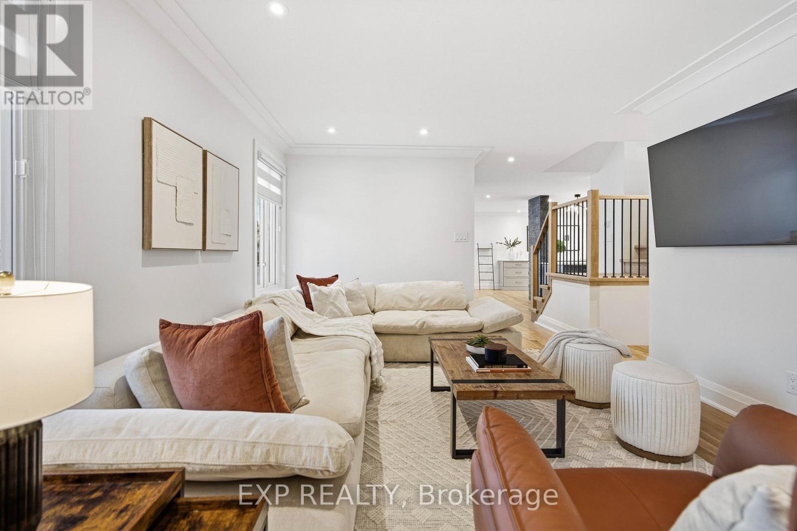 2159 Fillmore Crescent