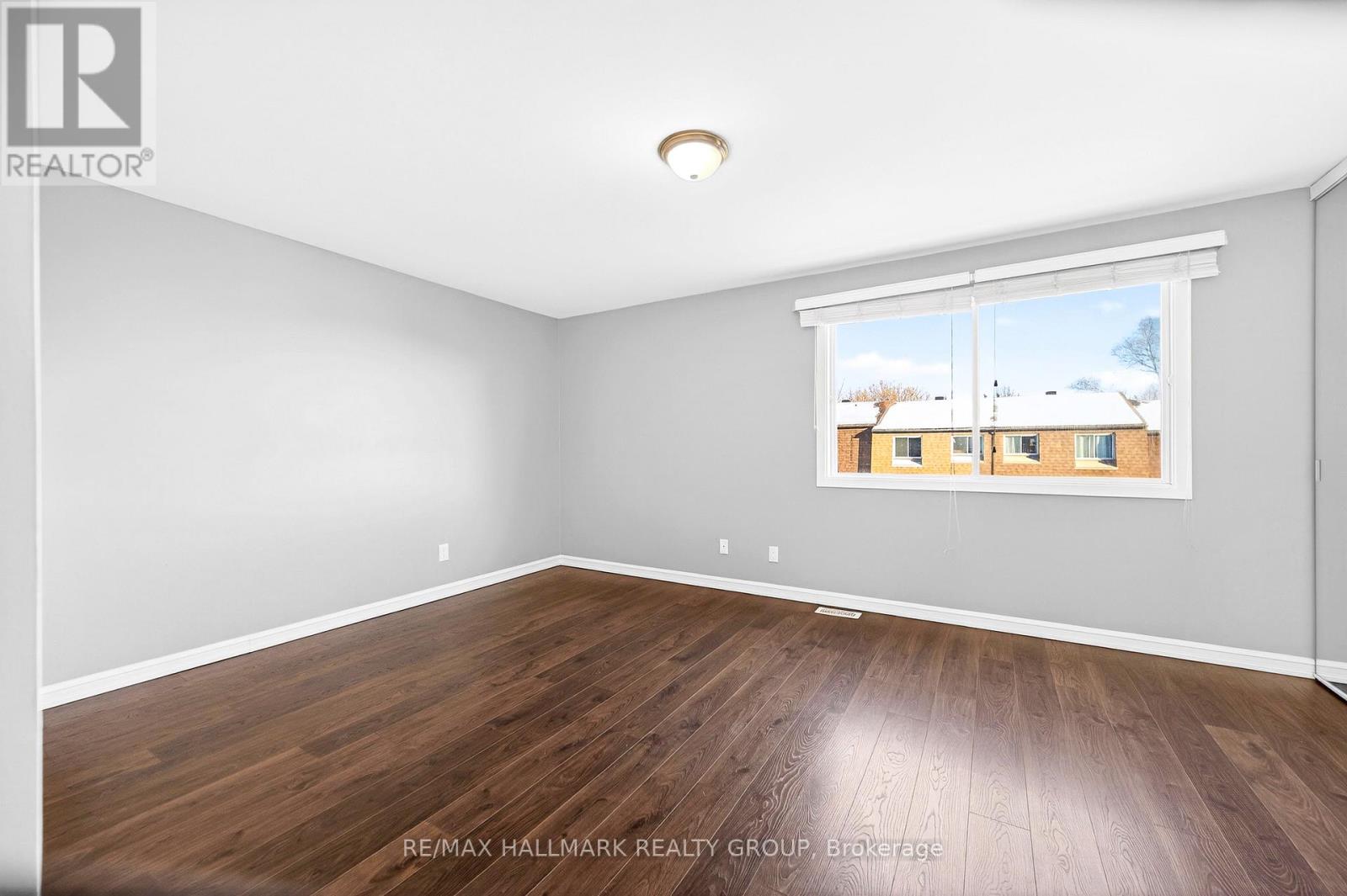 B - 905 Elmsmere Road