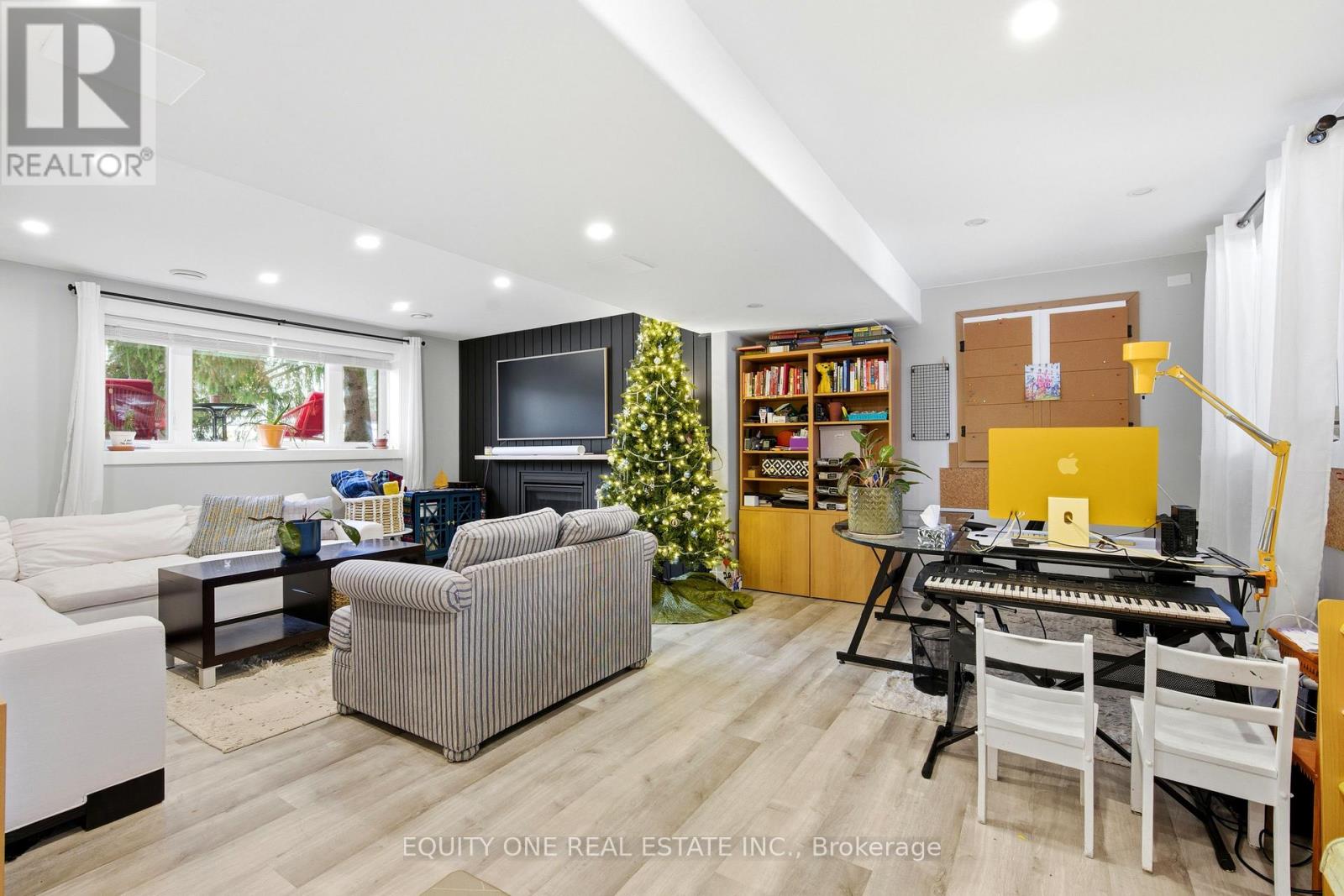 5453 Long Island Road