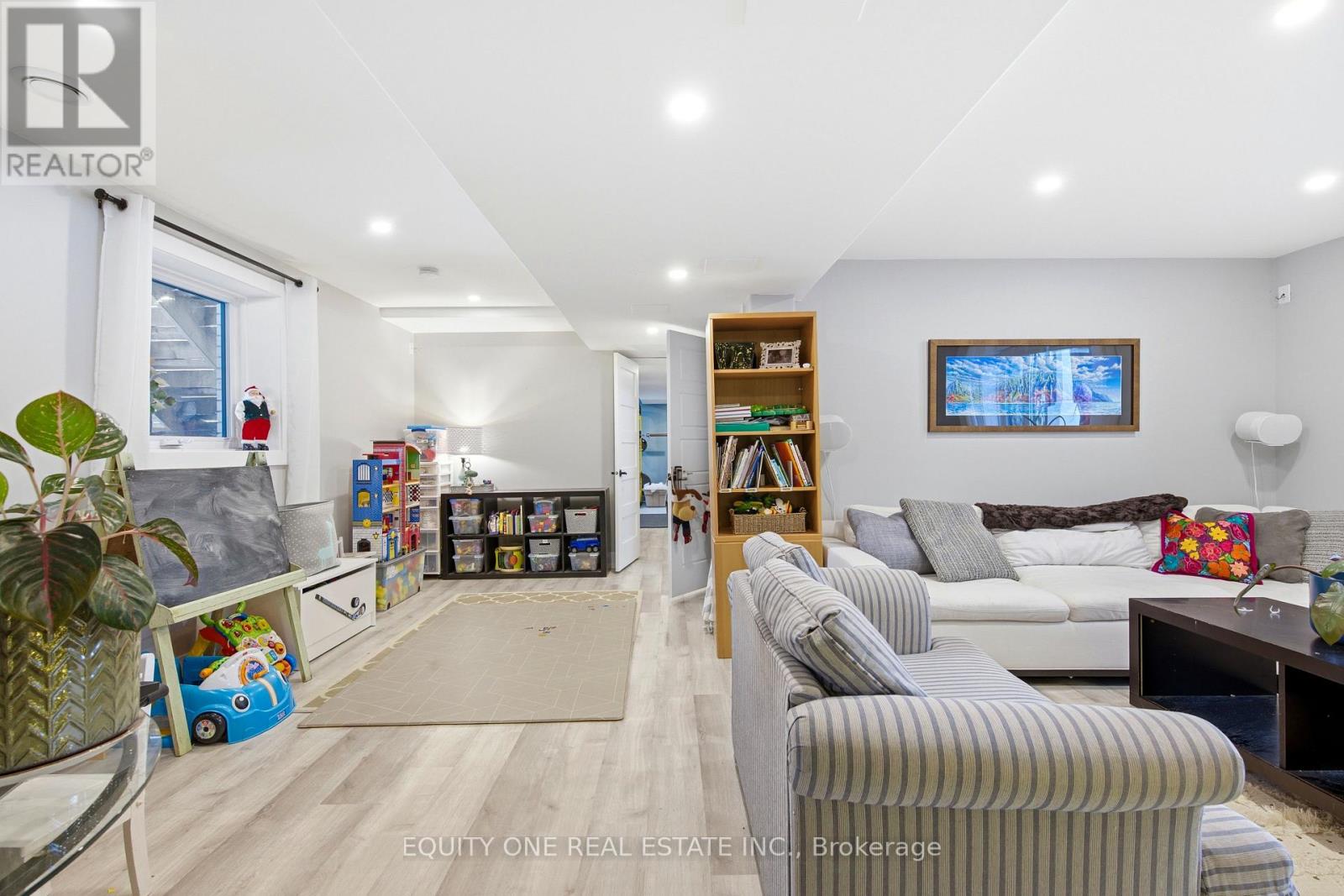 5453 Long Island Road