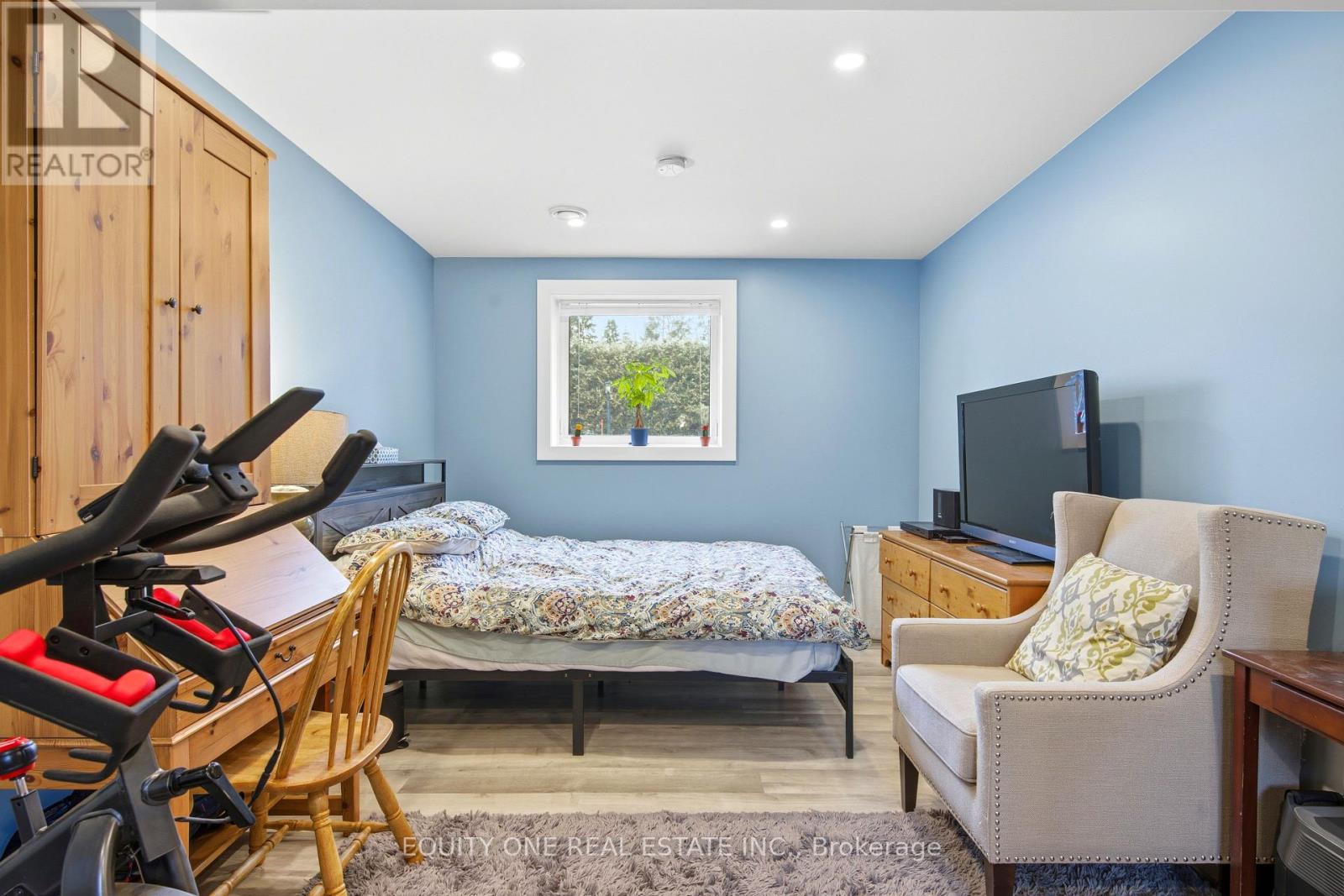 5453 Long Island Road