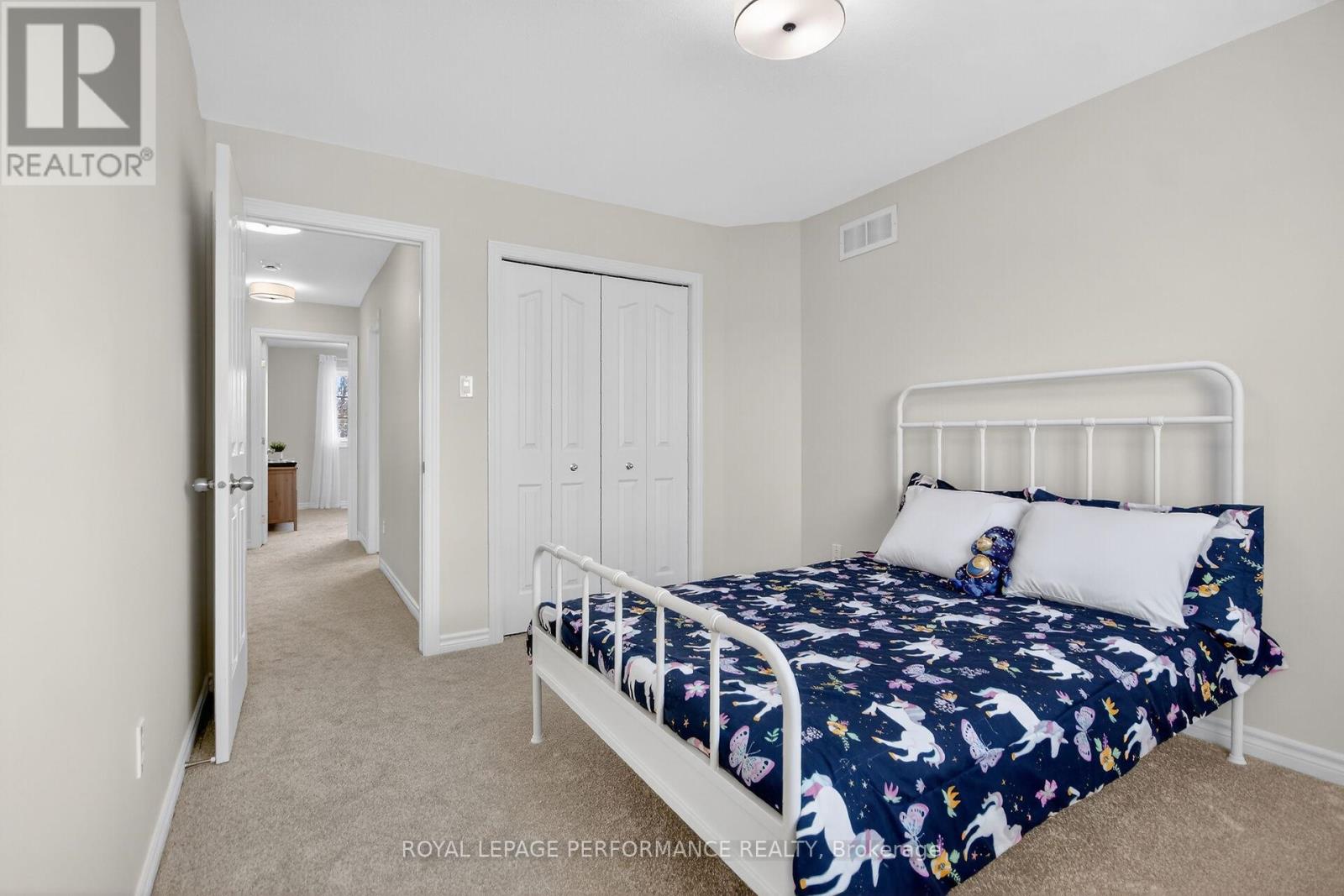 1910 Schroeder Crescent