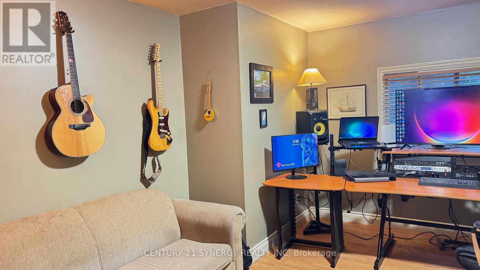 3042 Dangerfield Road W