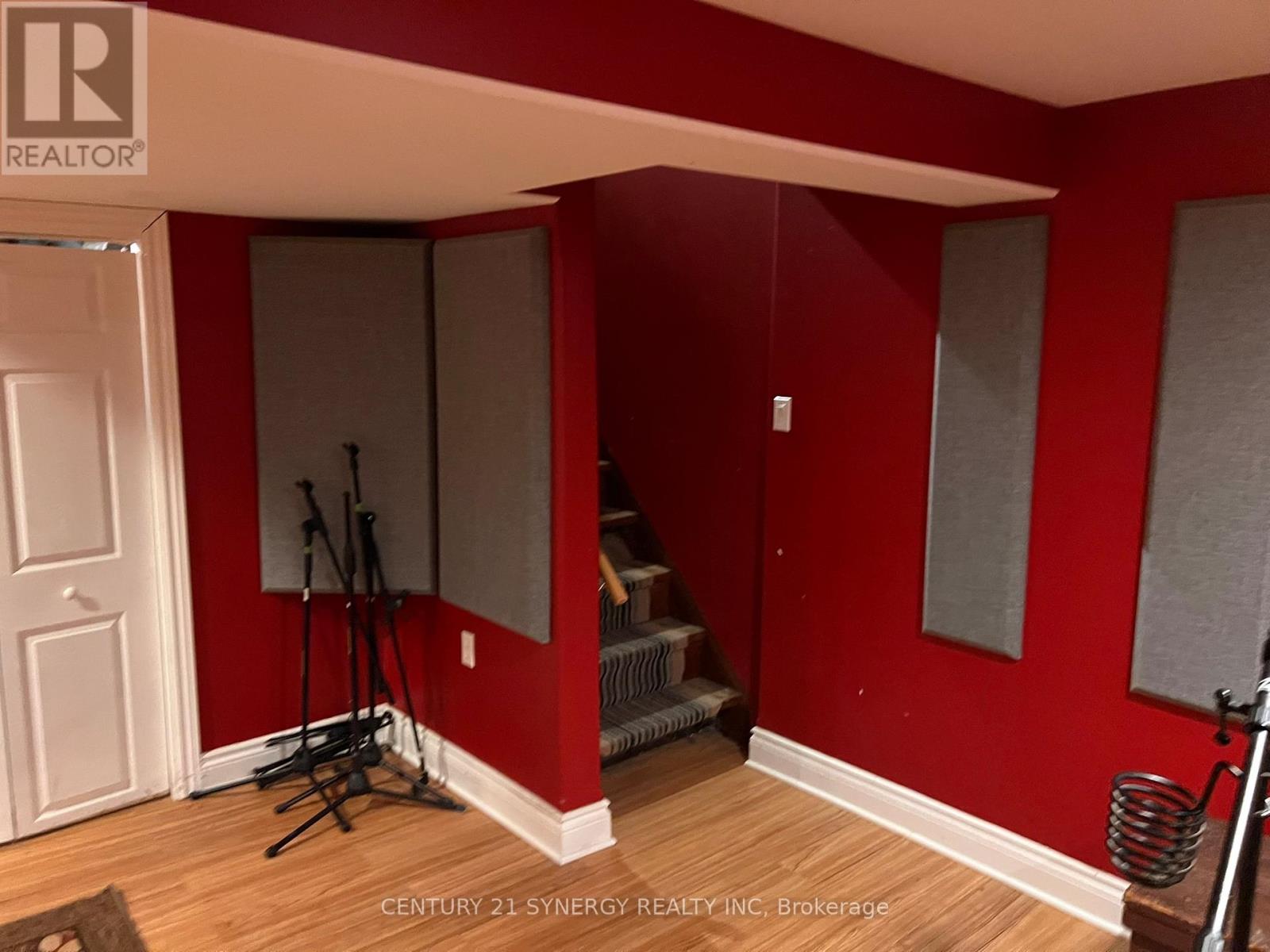 3042 Dangerfield Road W