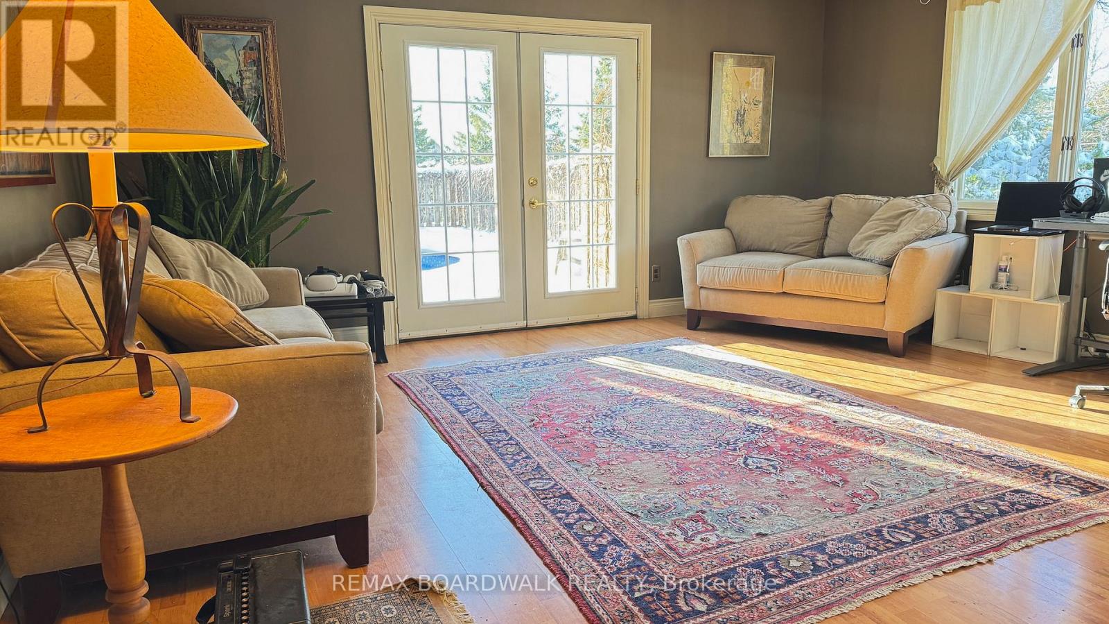 3042 Dangerfield Road W