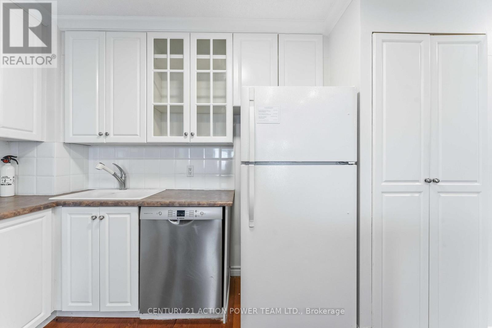 1103 - 1025 Grenon Avenue