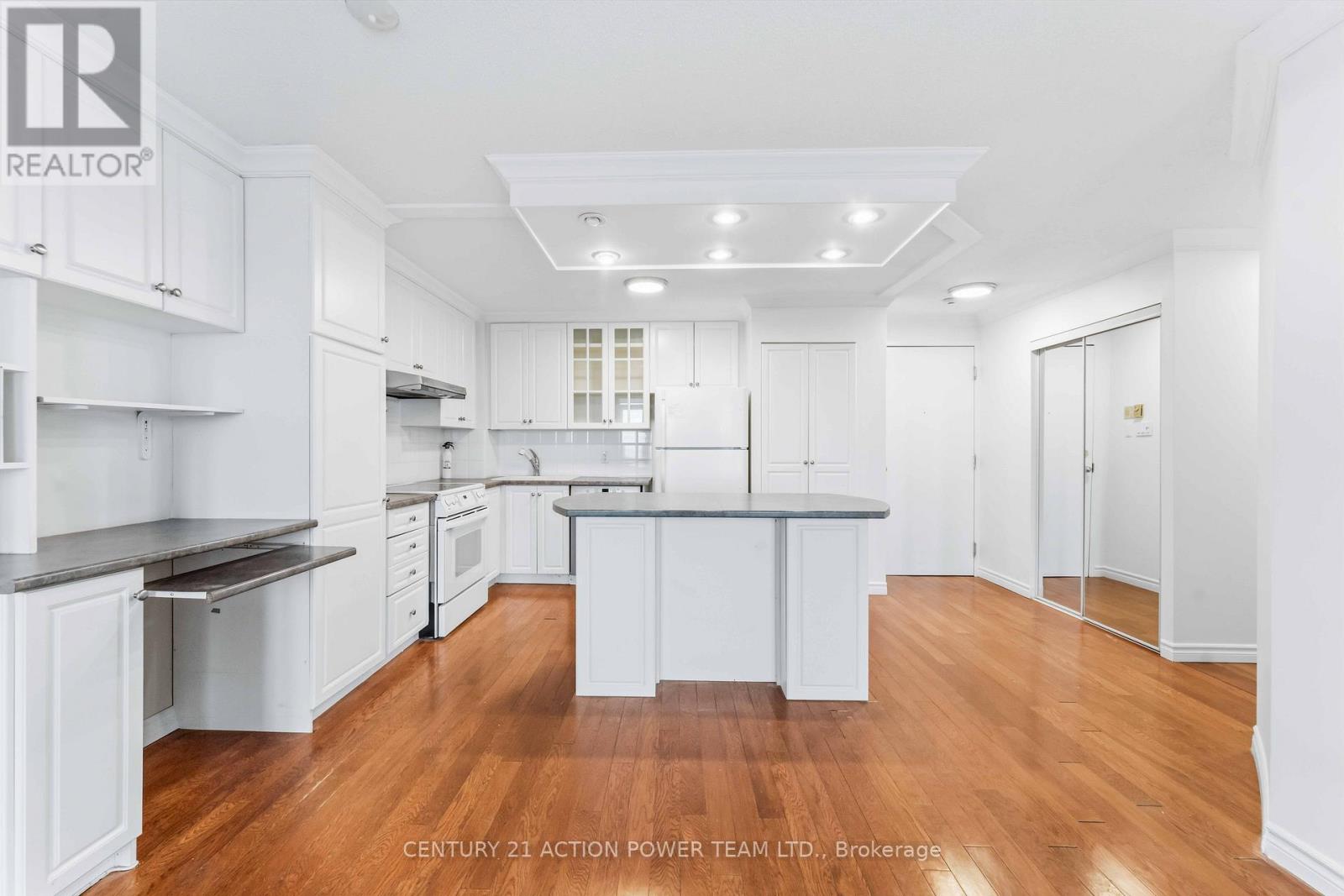 1103 - 1025 Grenon Avenue