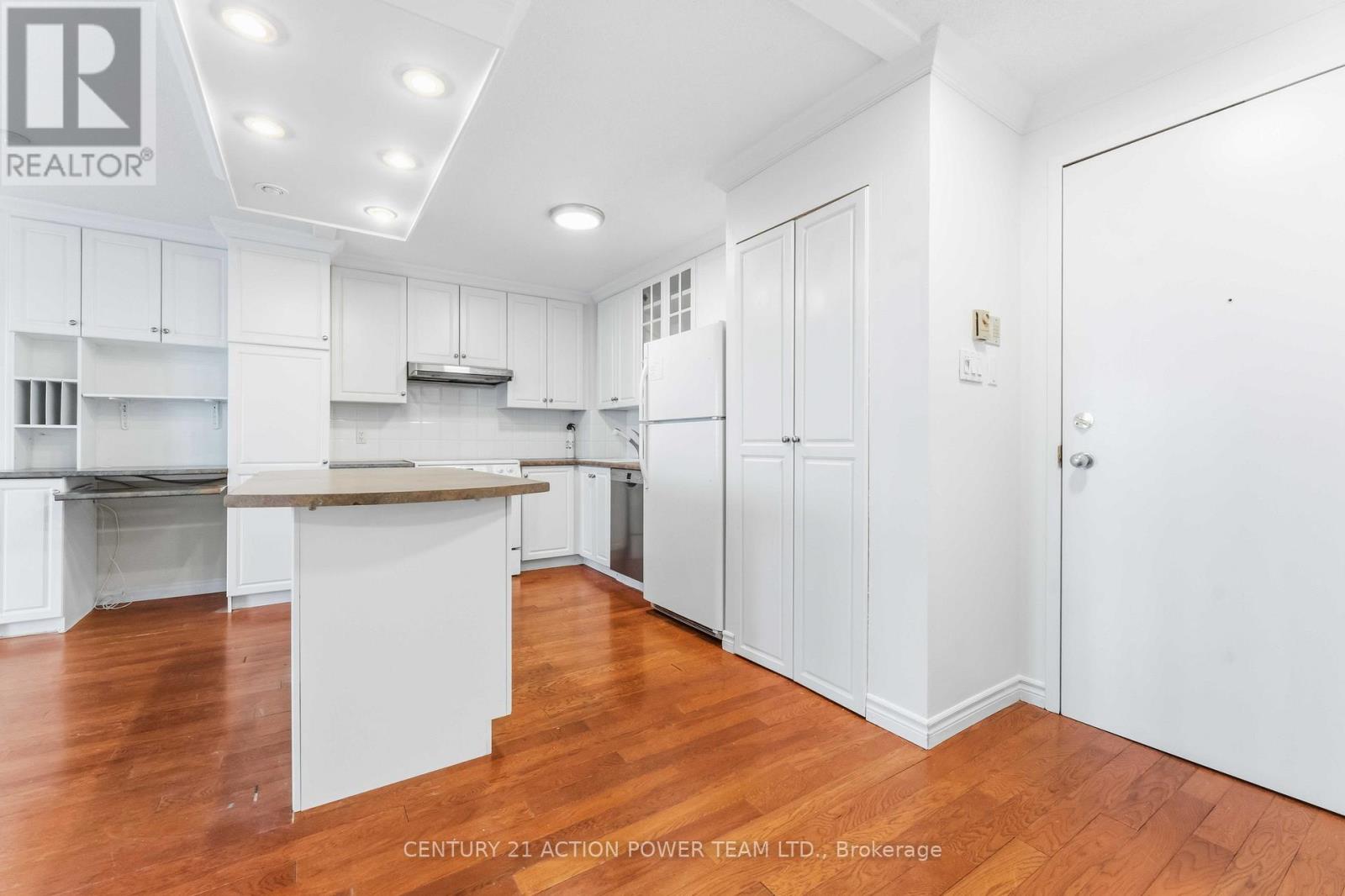 1103 - 1025 Grenon Avenue