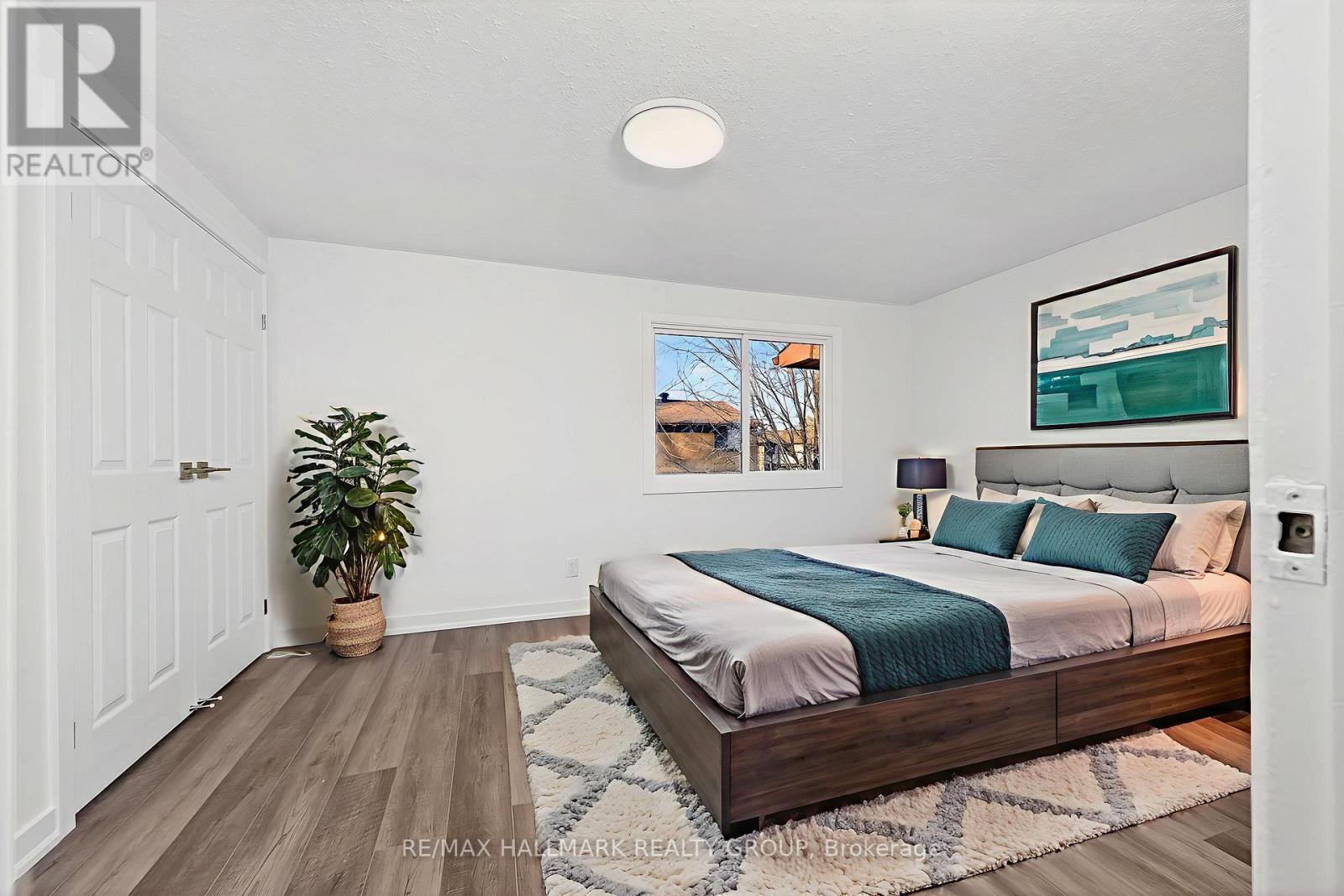 111 - 1457 Murdock Gate