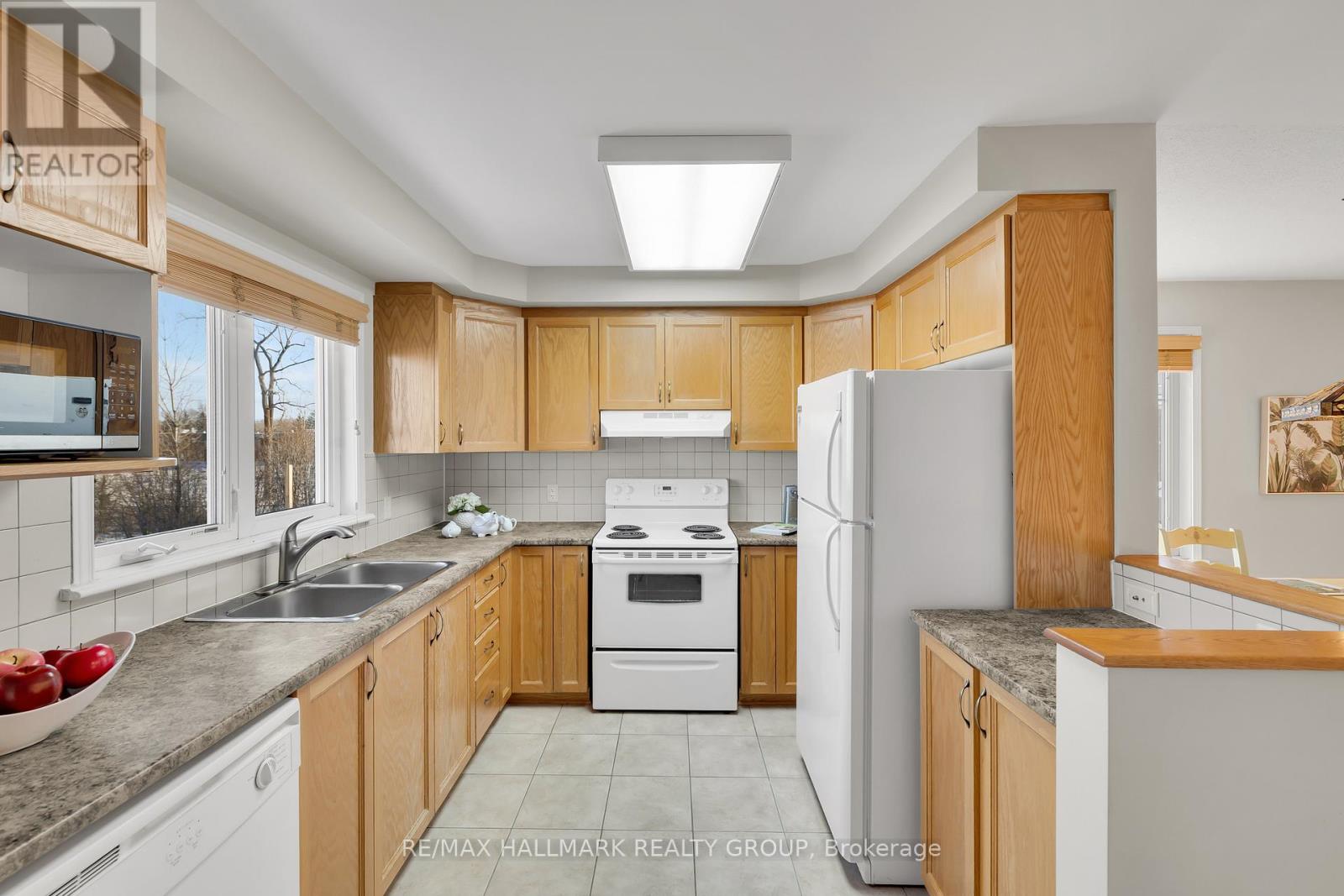 4 - 577 Reardon Private