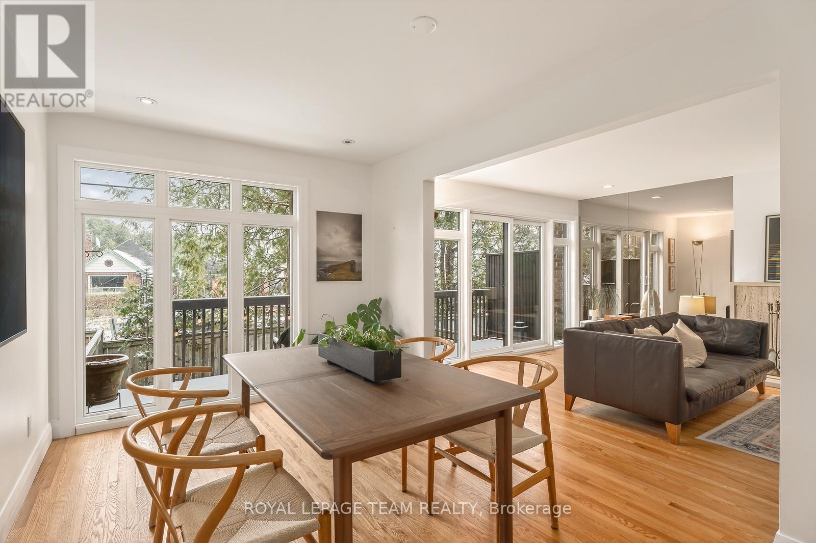 10 - 174 Dufferin Road