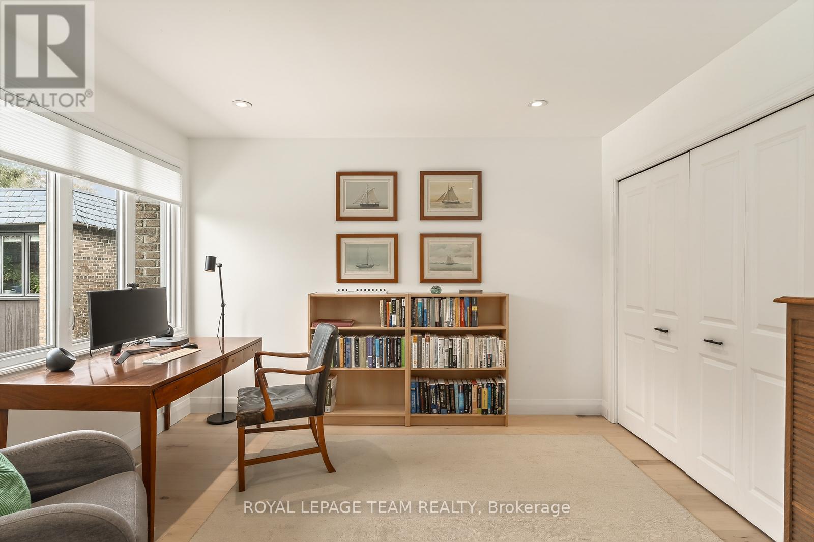 10 - 174 Dufferin Road