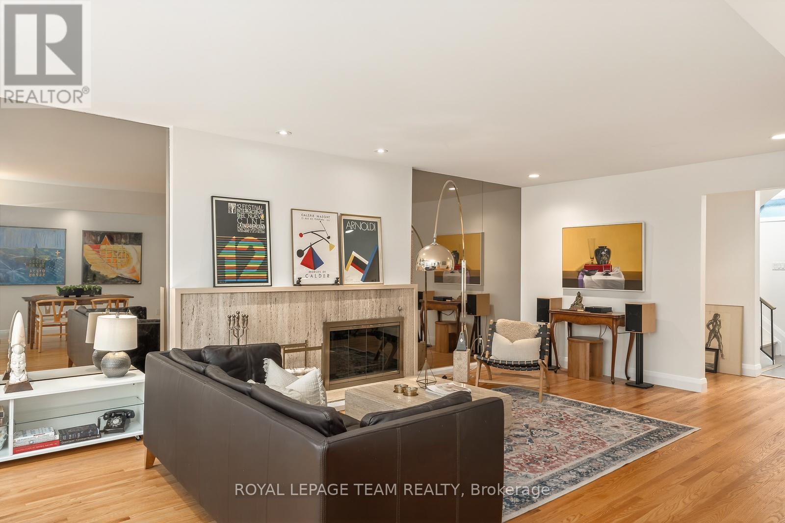 10 - 174 Dufferin Road