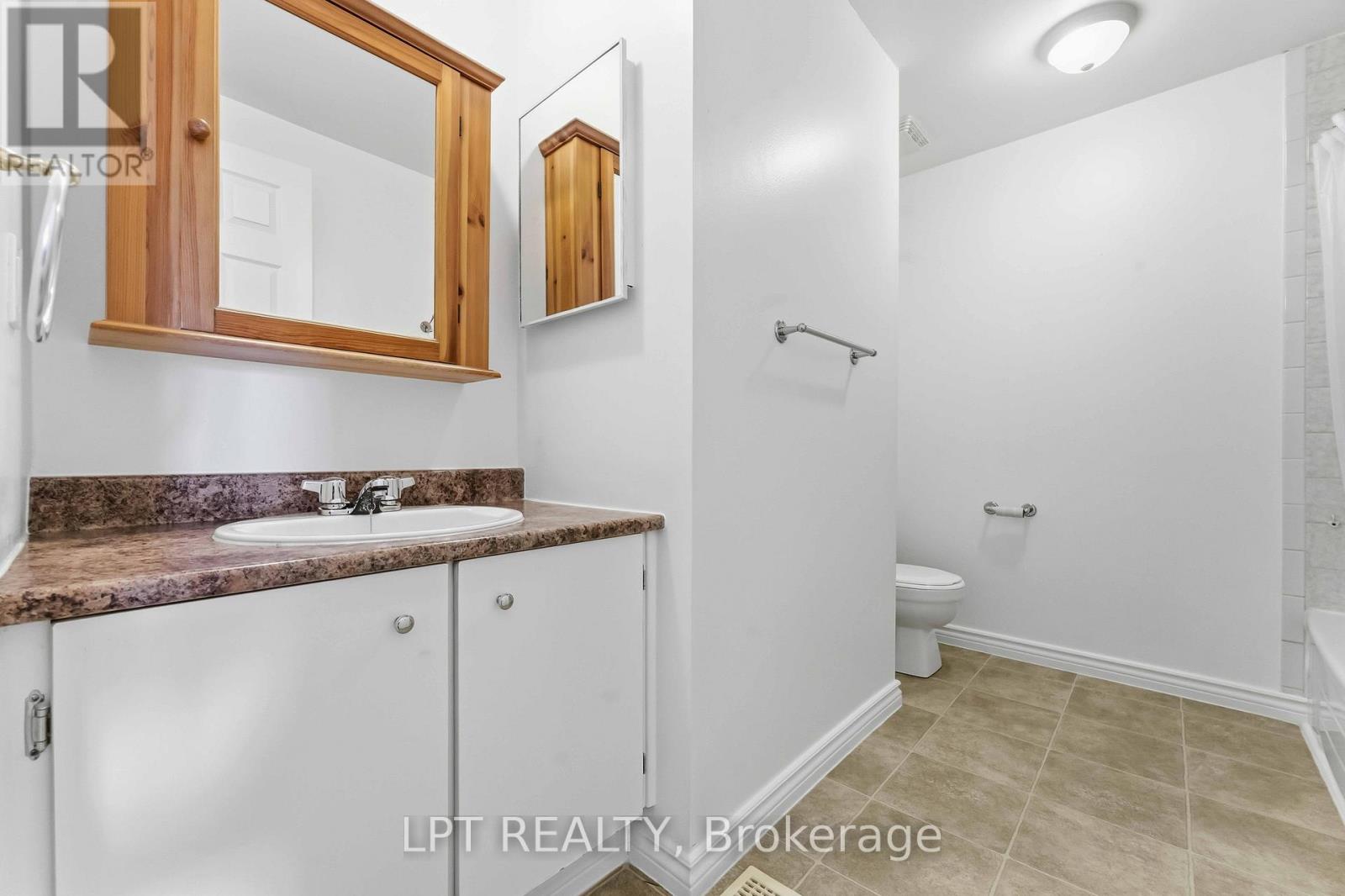 51 - 122 Clarkson Crescent