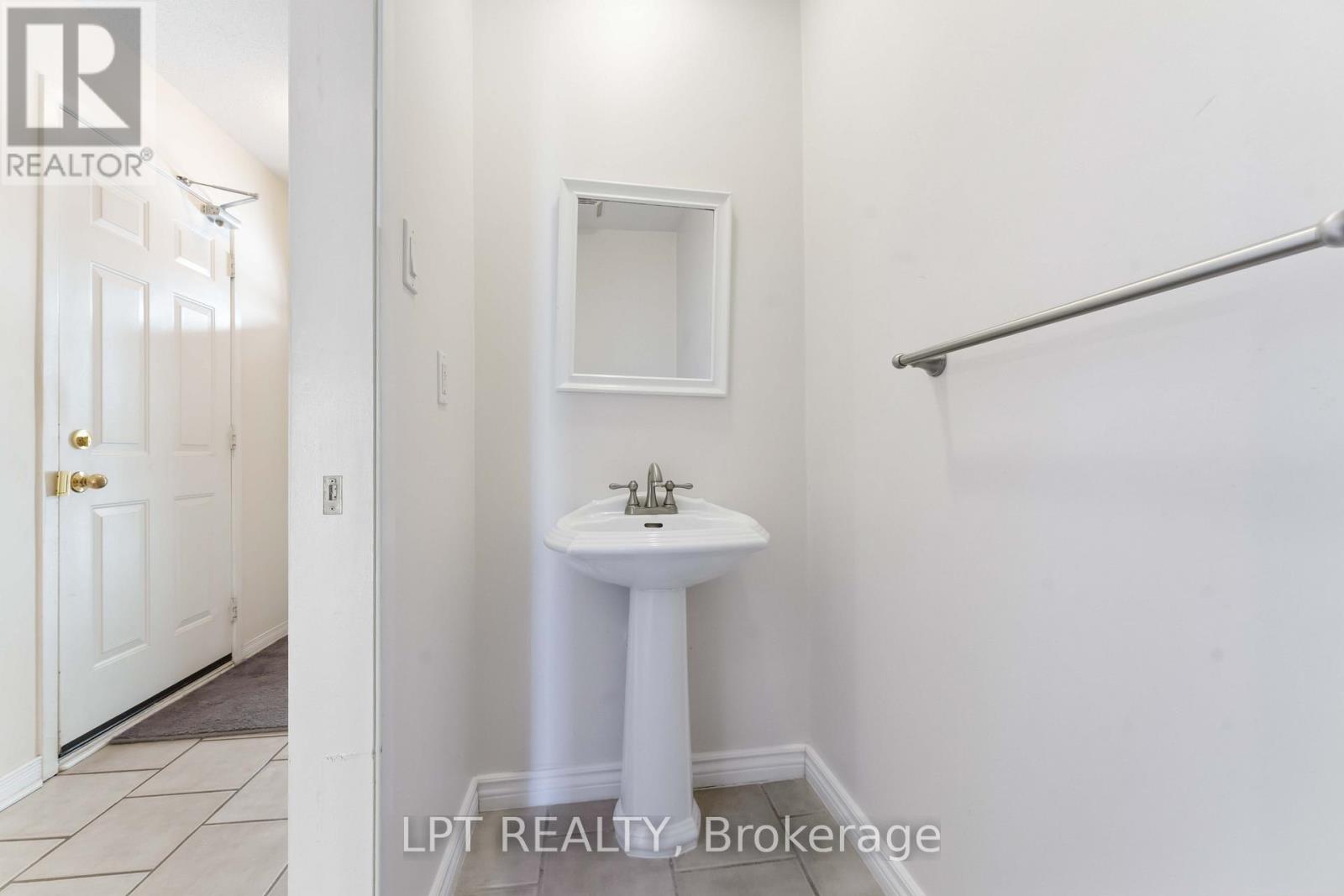 51 - 122 Clarkson Crescent