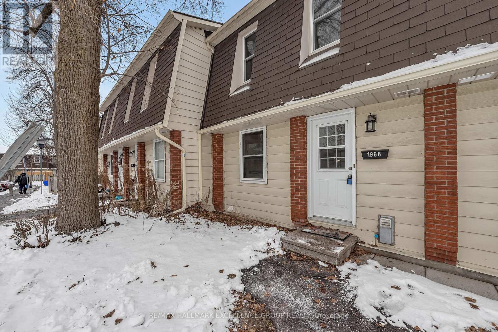 15 - 1968 Fairglen Mews