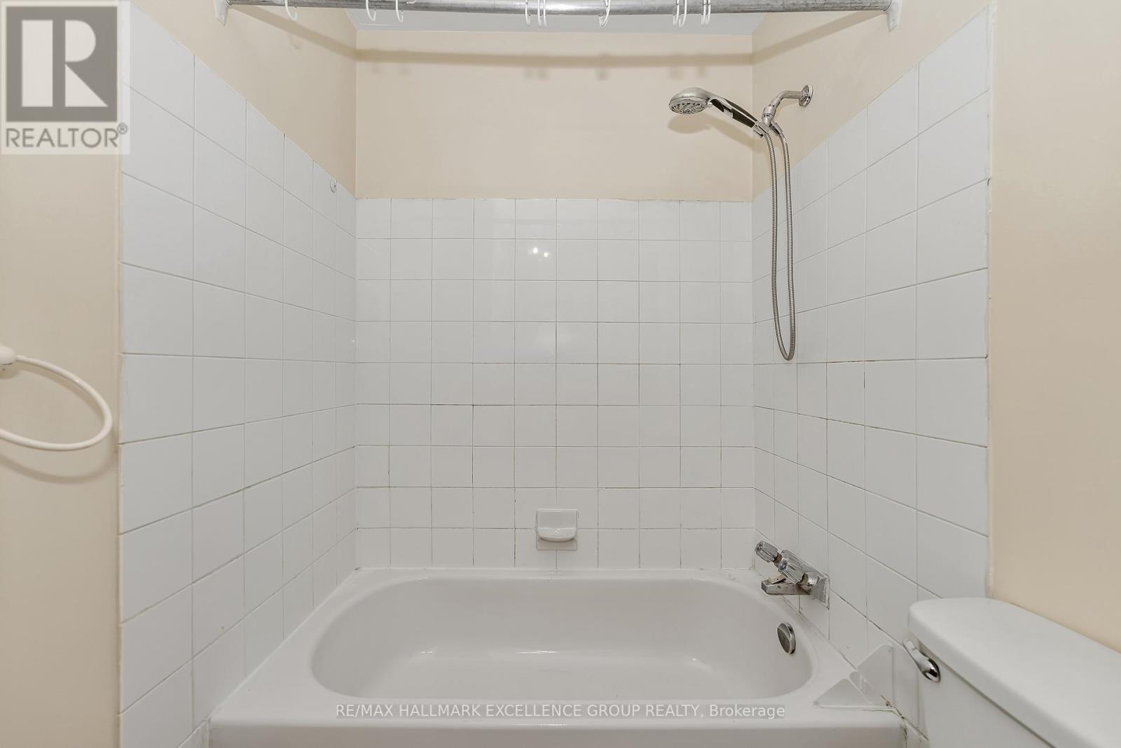 15 - 1968 Fairglen Mews