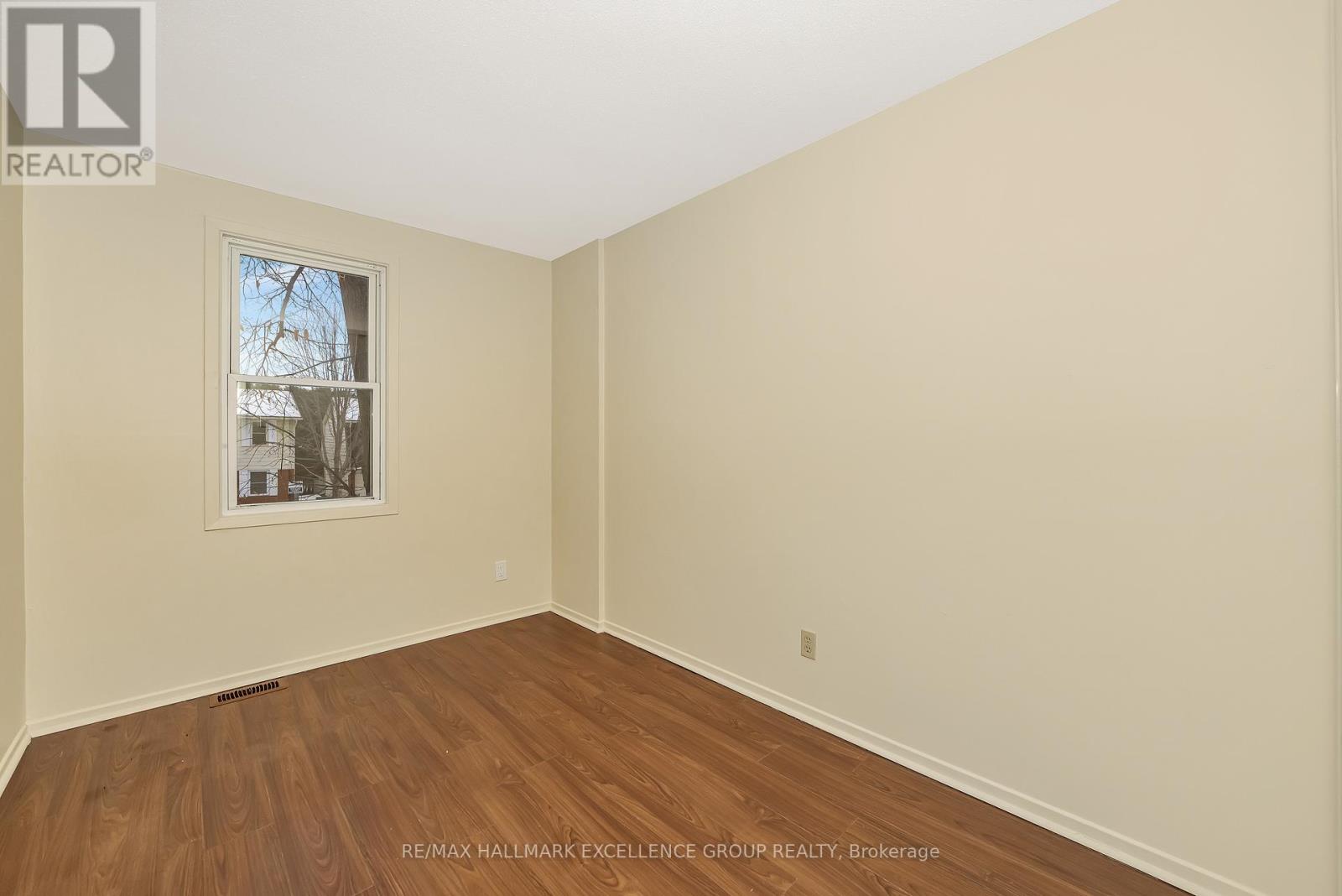 15 - 1968 Fairglen Mews