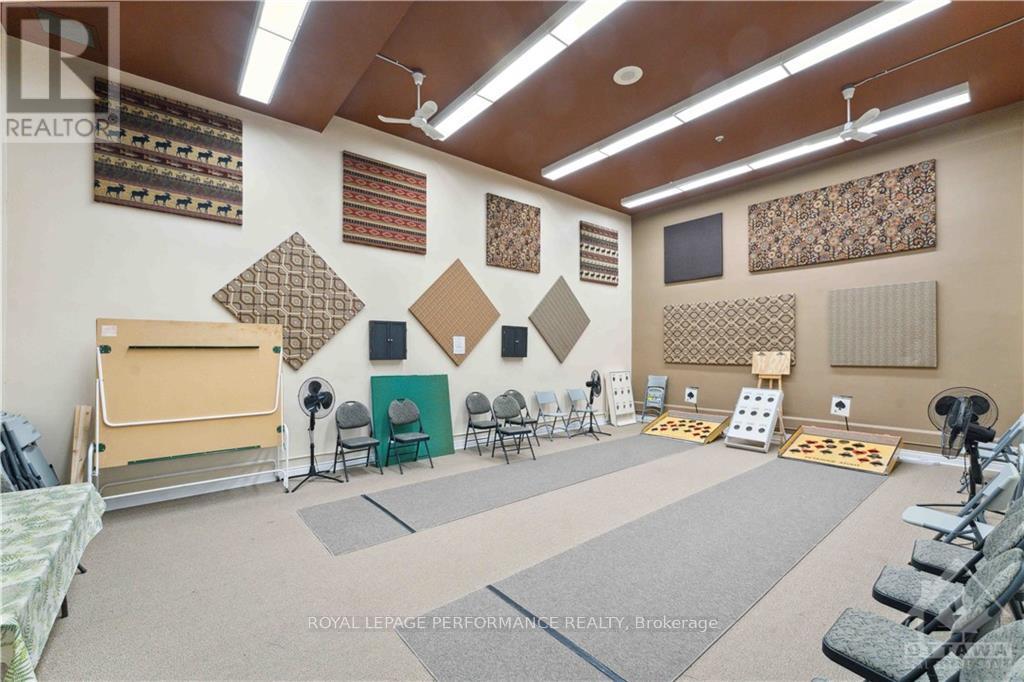 903 - 200 Lafontaine Avenue