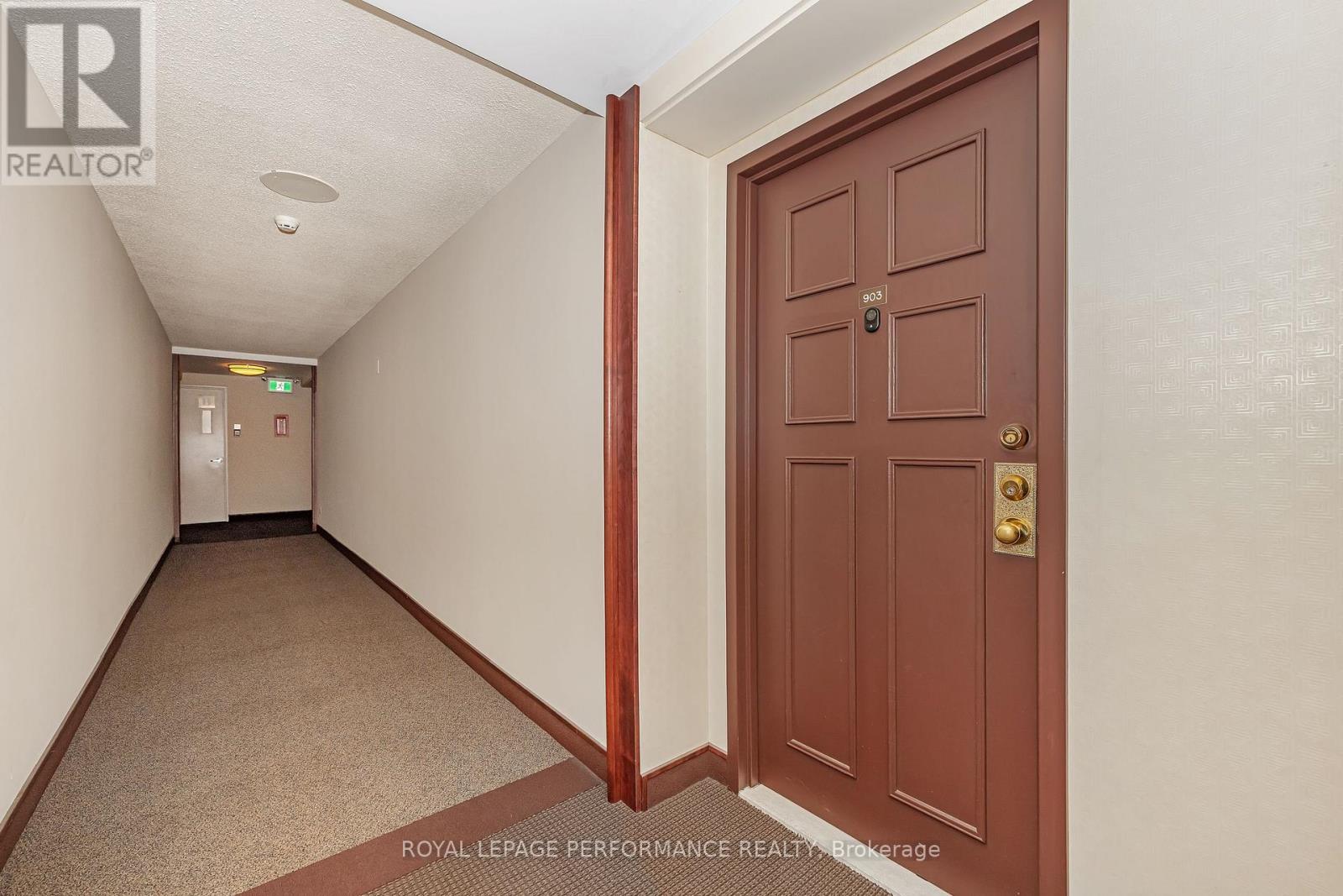 903 - 200 Lafontaine Avenue