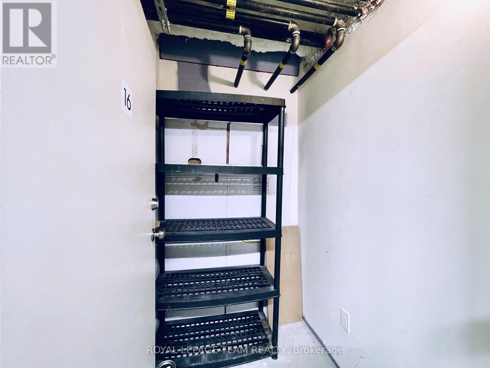 301 - 110 Cortile Private